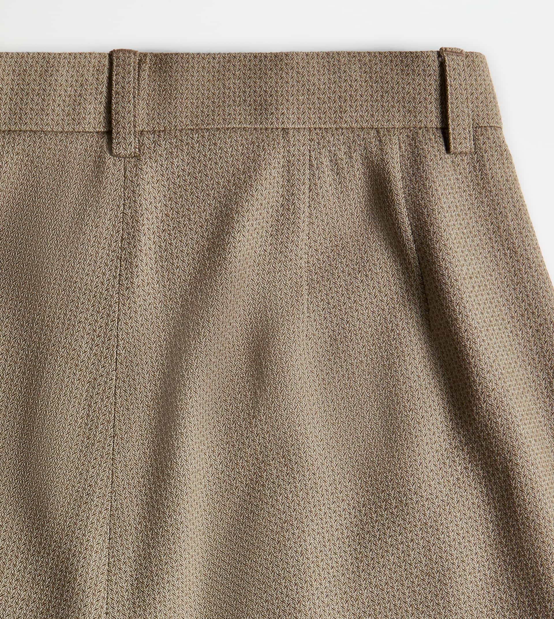 PANTS WITH DARTS - BEIGE - 4