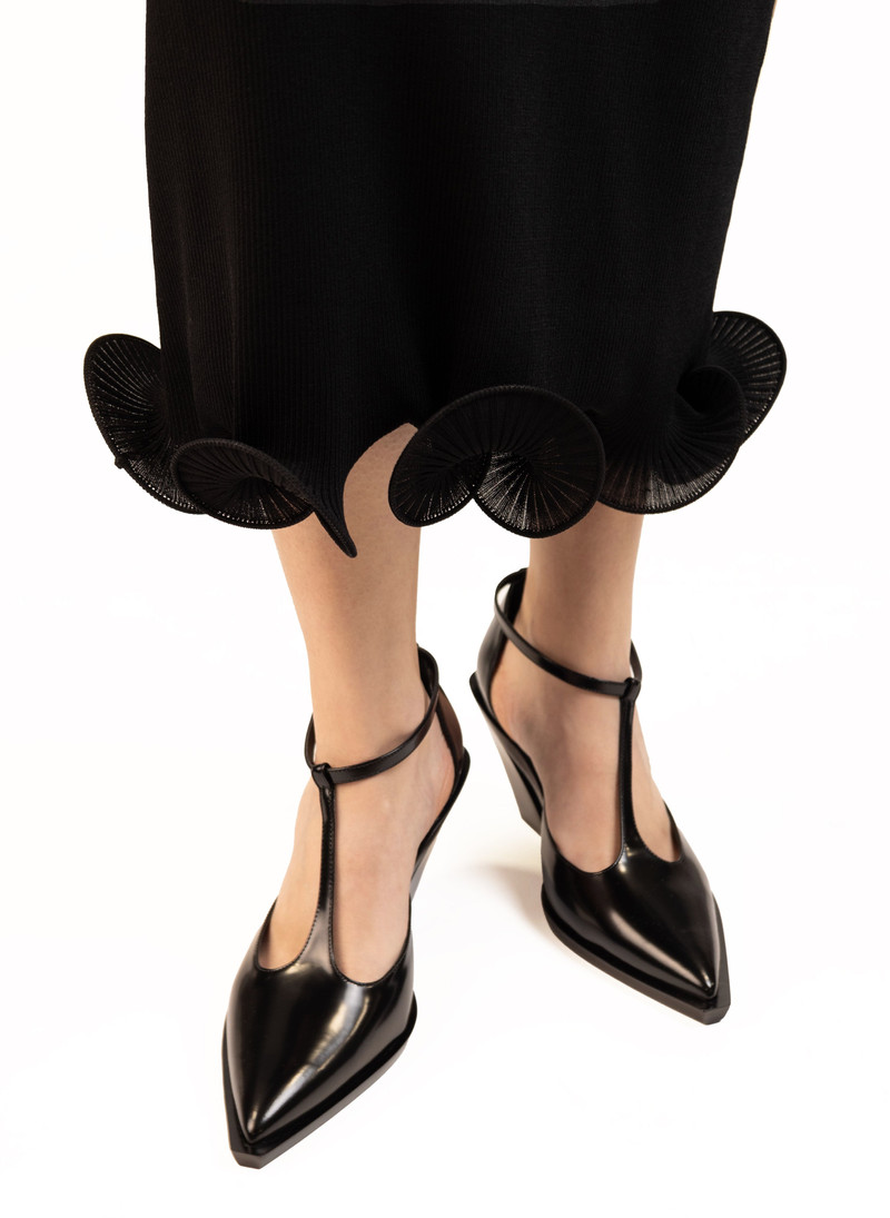Elleme Eclair T-strap Mary Jane Semi Patent Black outlook