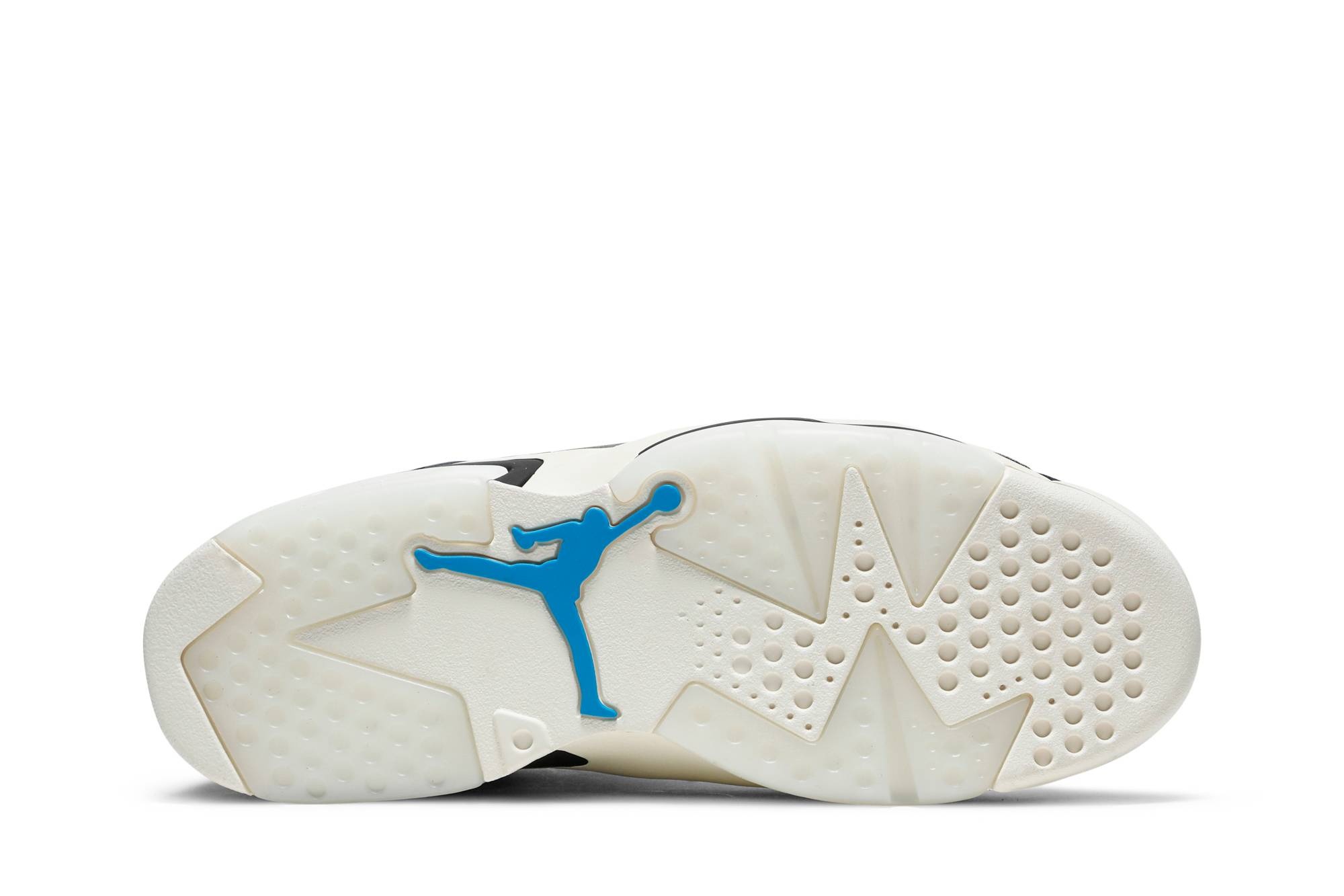 Wmns Air Jordan 6 Retro 'Tech Chrome' - 4