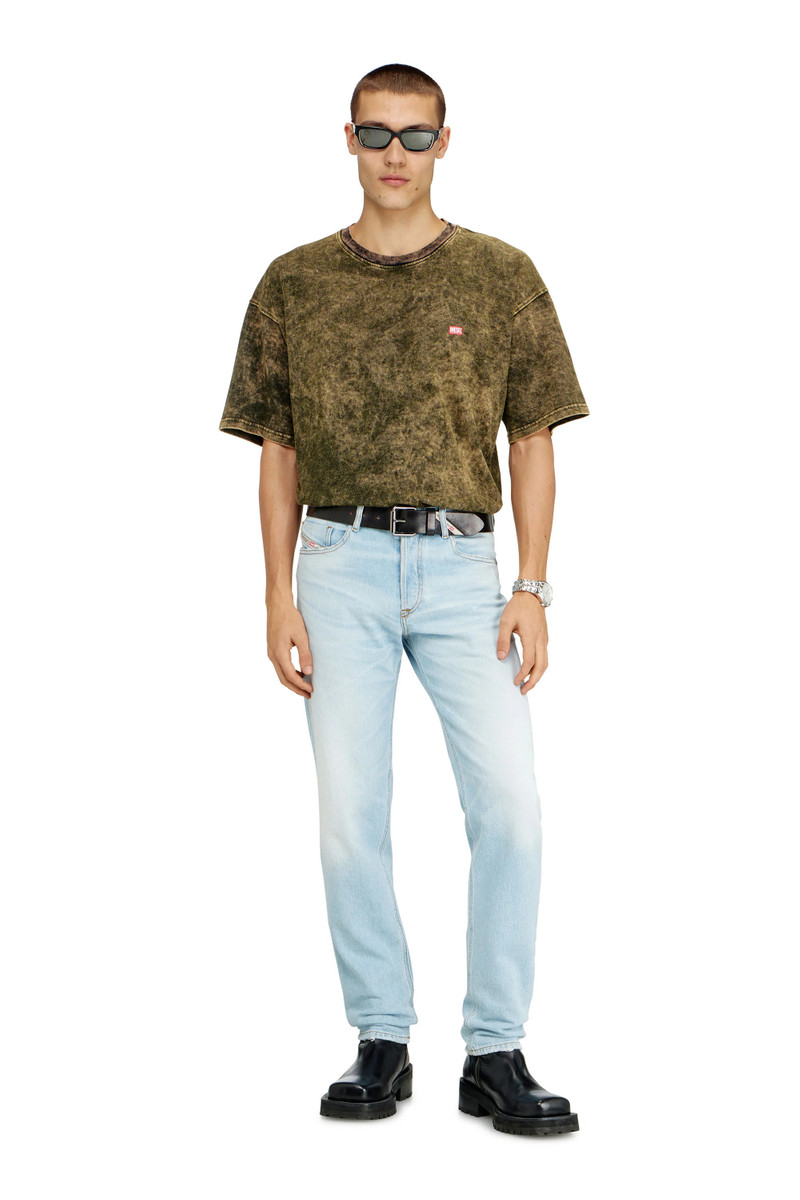 Diesel REGULAR JEANS 2023 D-FINITIVE 09N54 outlook