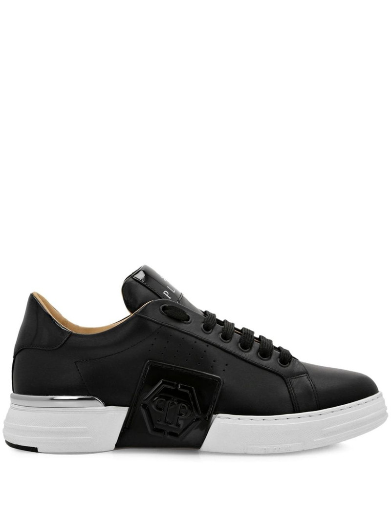 logo-appliquÃ© lace-up sneakers 1
