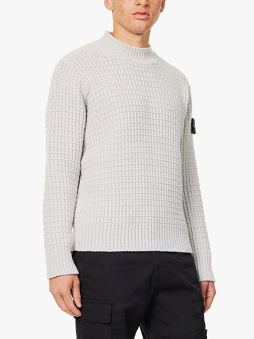 Cable-knit crew-neck regular-fit wool jumper - 3