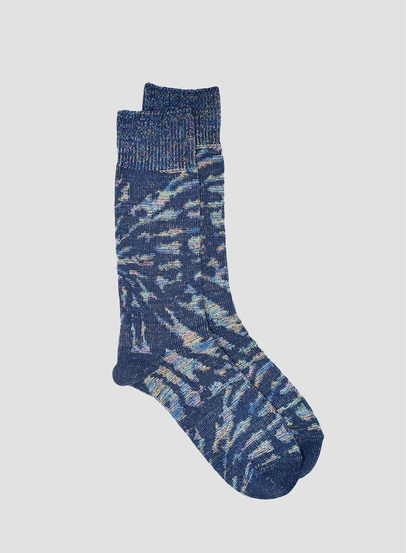 Kinari Tokyo Kasuri Cotton Links Tie Dye Pattern Crew Sock in Navy 1