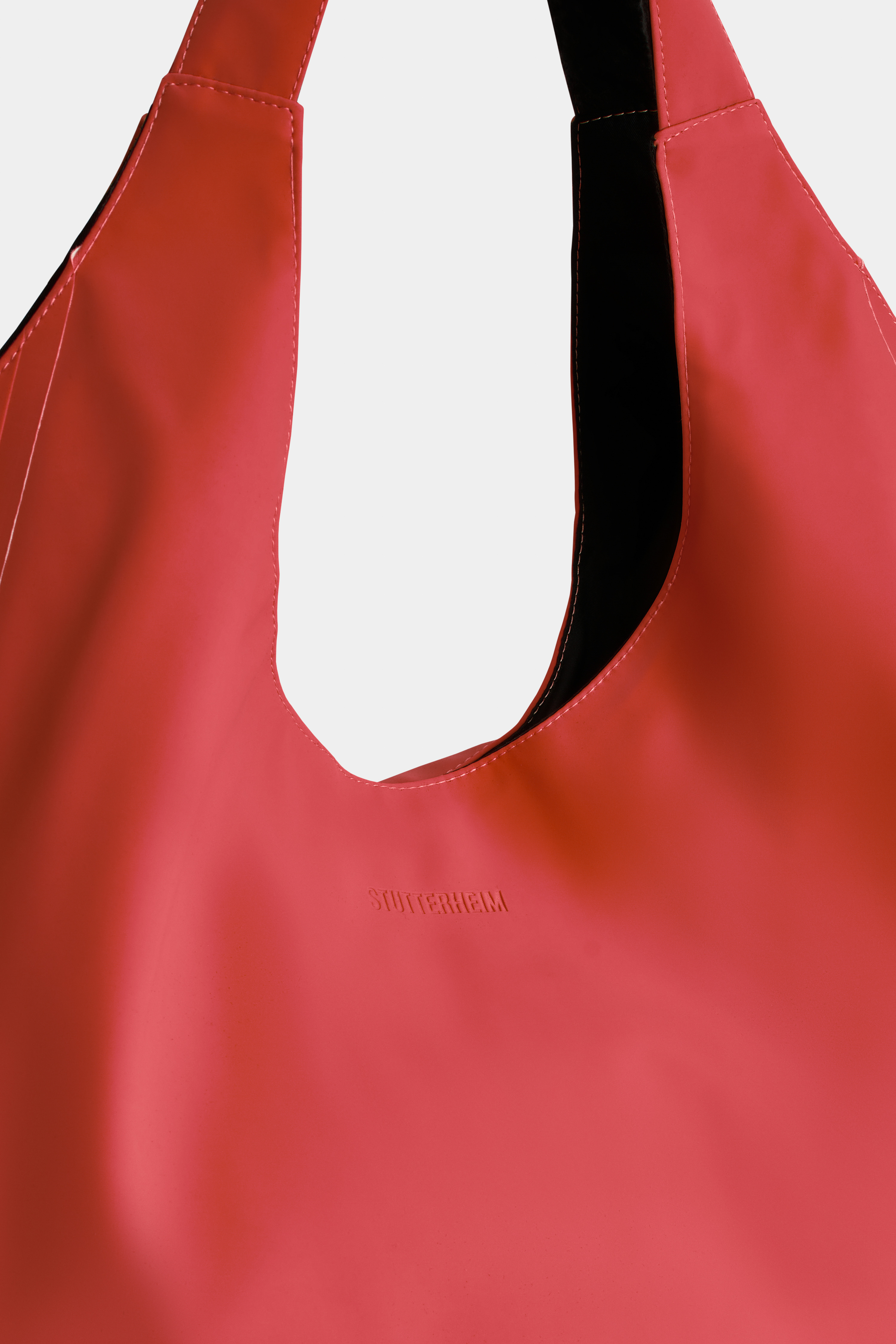 Svea Puffer Bag Matte Washed Red - 3