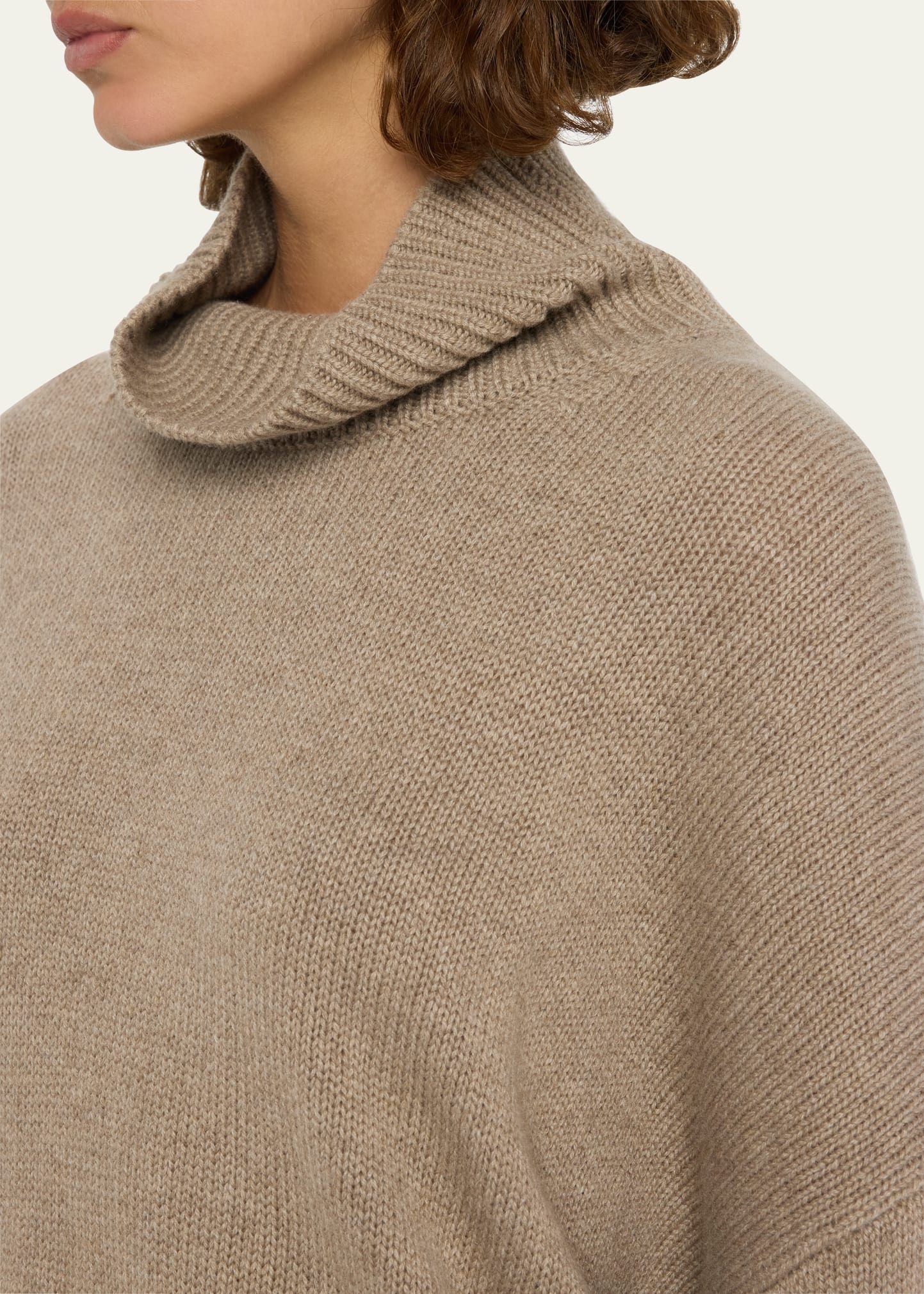 Heidi Cashmere Turtleneck Sweater - 5