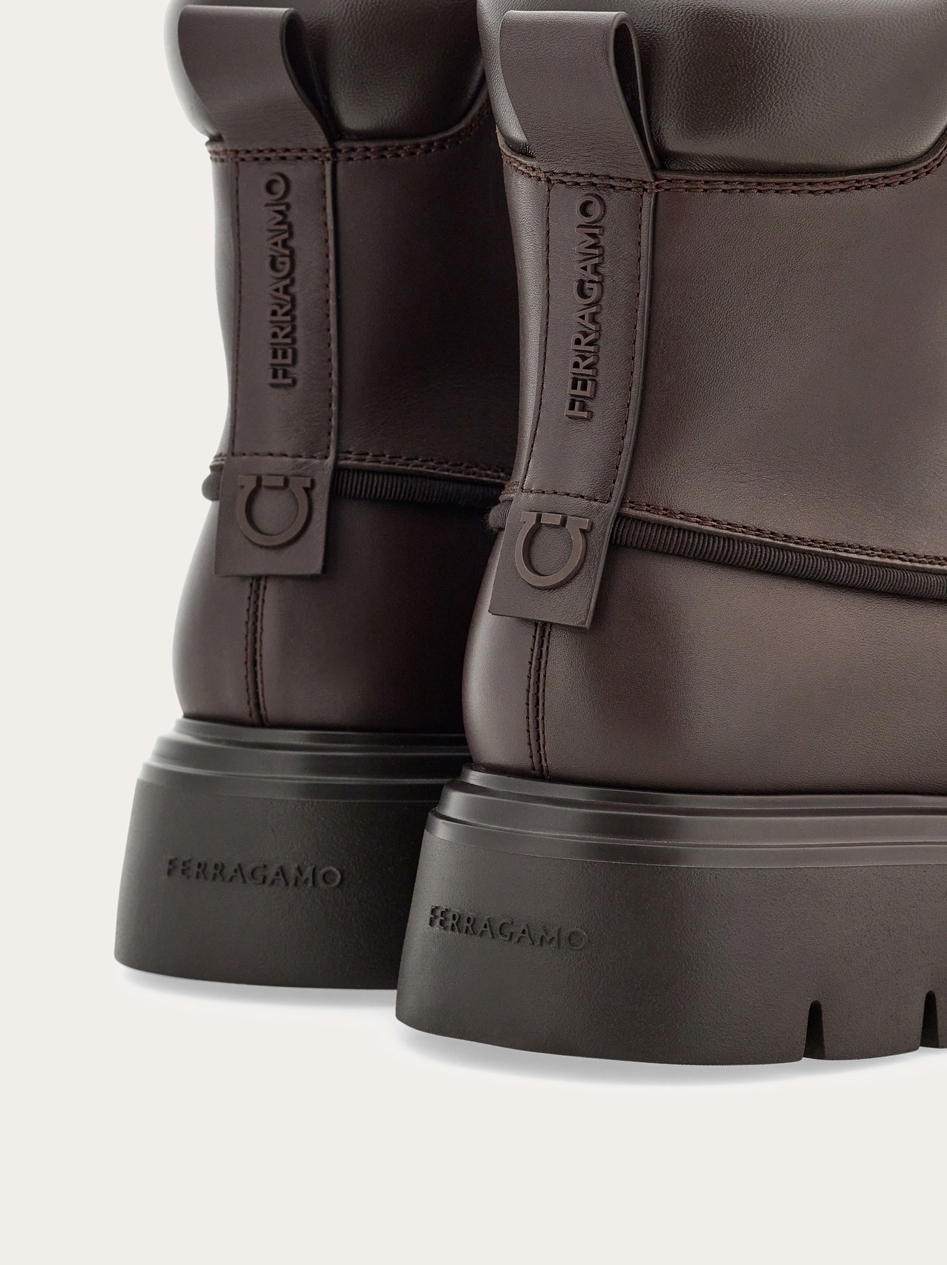 Combat boot with maxi-tongue - 7