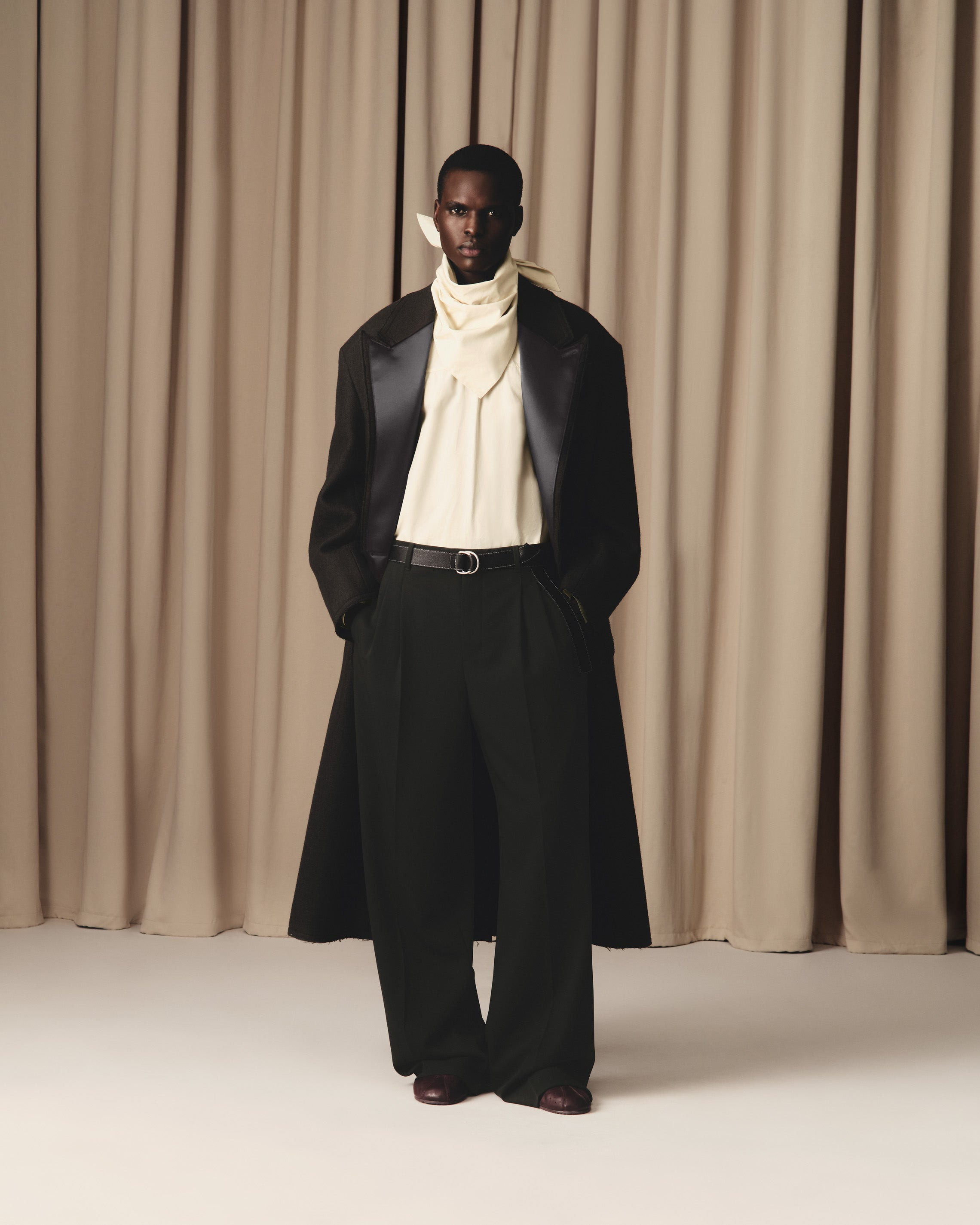 BLACK WOOL LOW WAIST WIDE TROUSERS - 7