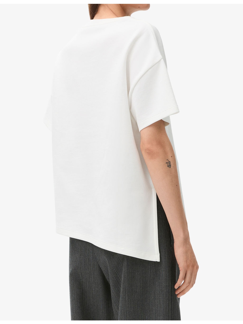 Anagram-embroidered asymmetric-hem cotton-blend jersey T-shirt - 4