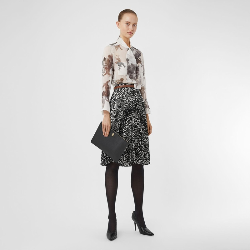 Monogram Motif Grainy Leather Pouch 5