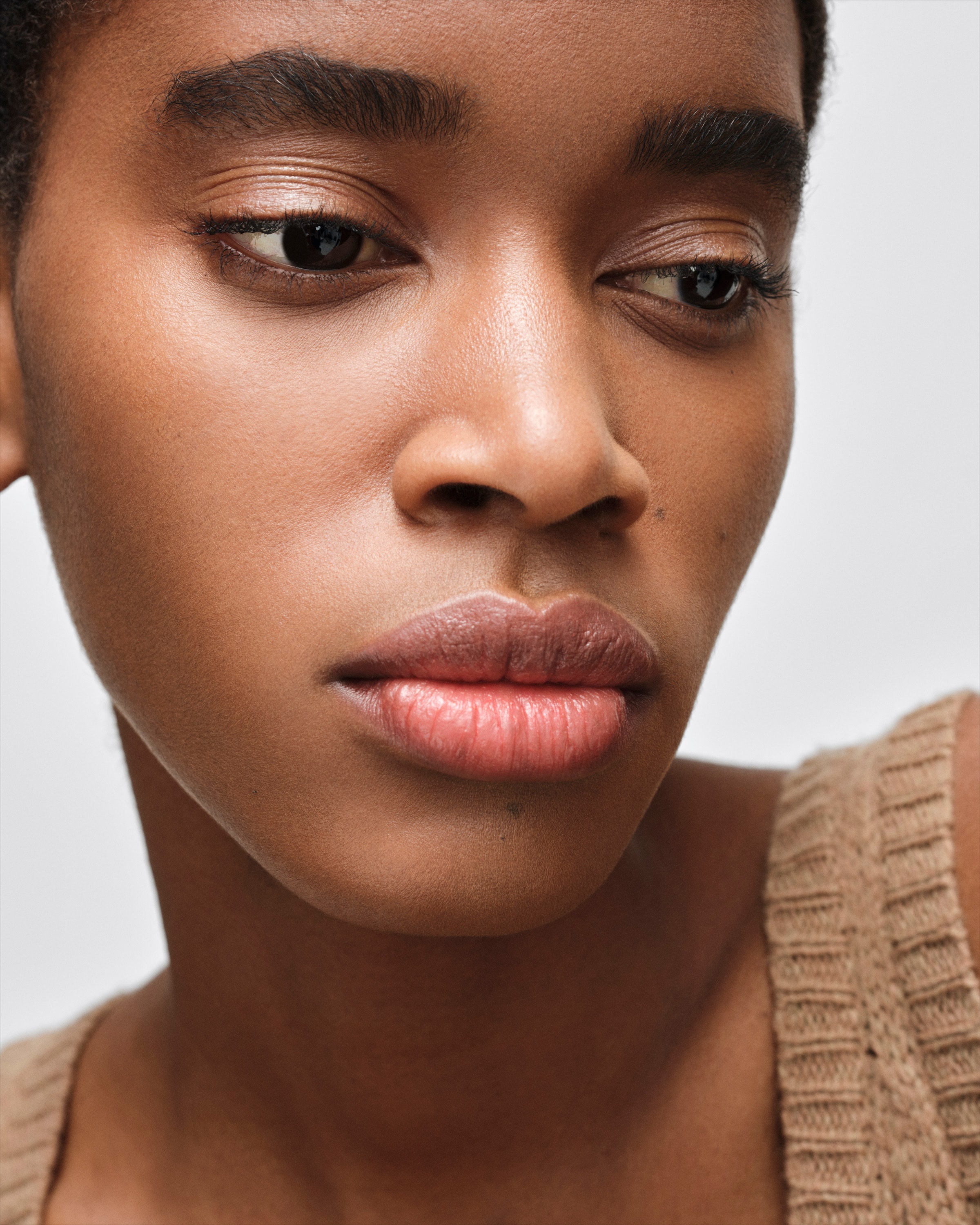 Prada Optimizing Care lip balm - U011 - NOISETTE - 8