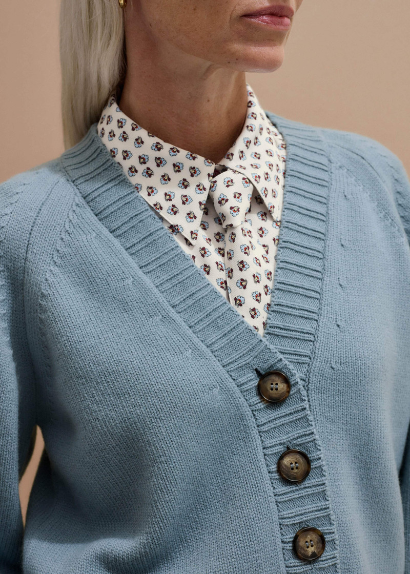 V-Neck Raglan Cardigan 6