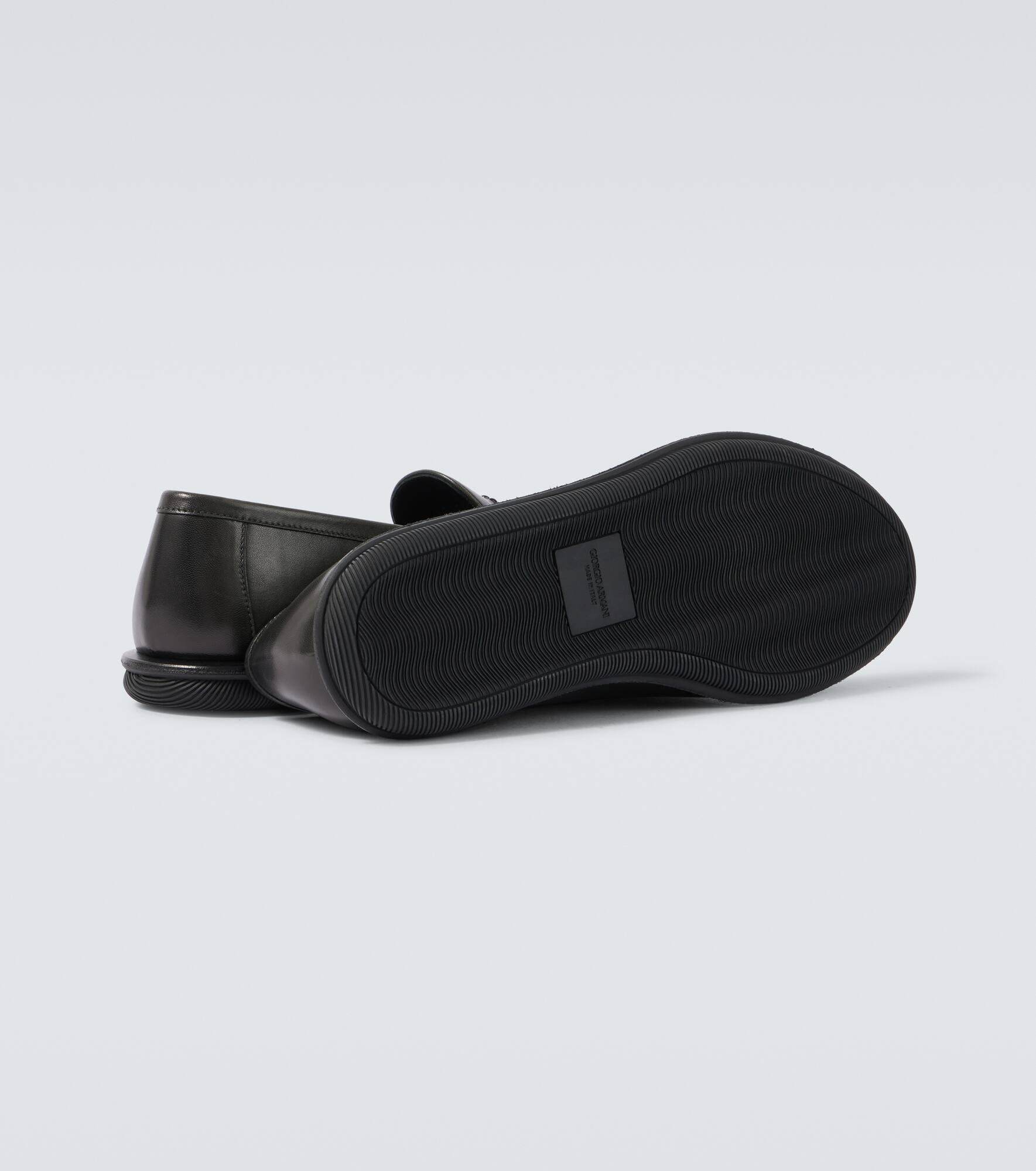 Embroidered logo leather loafers - 7