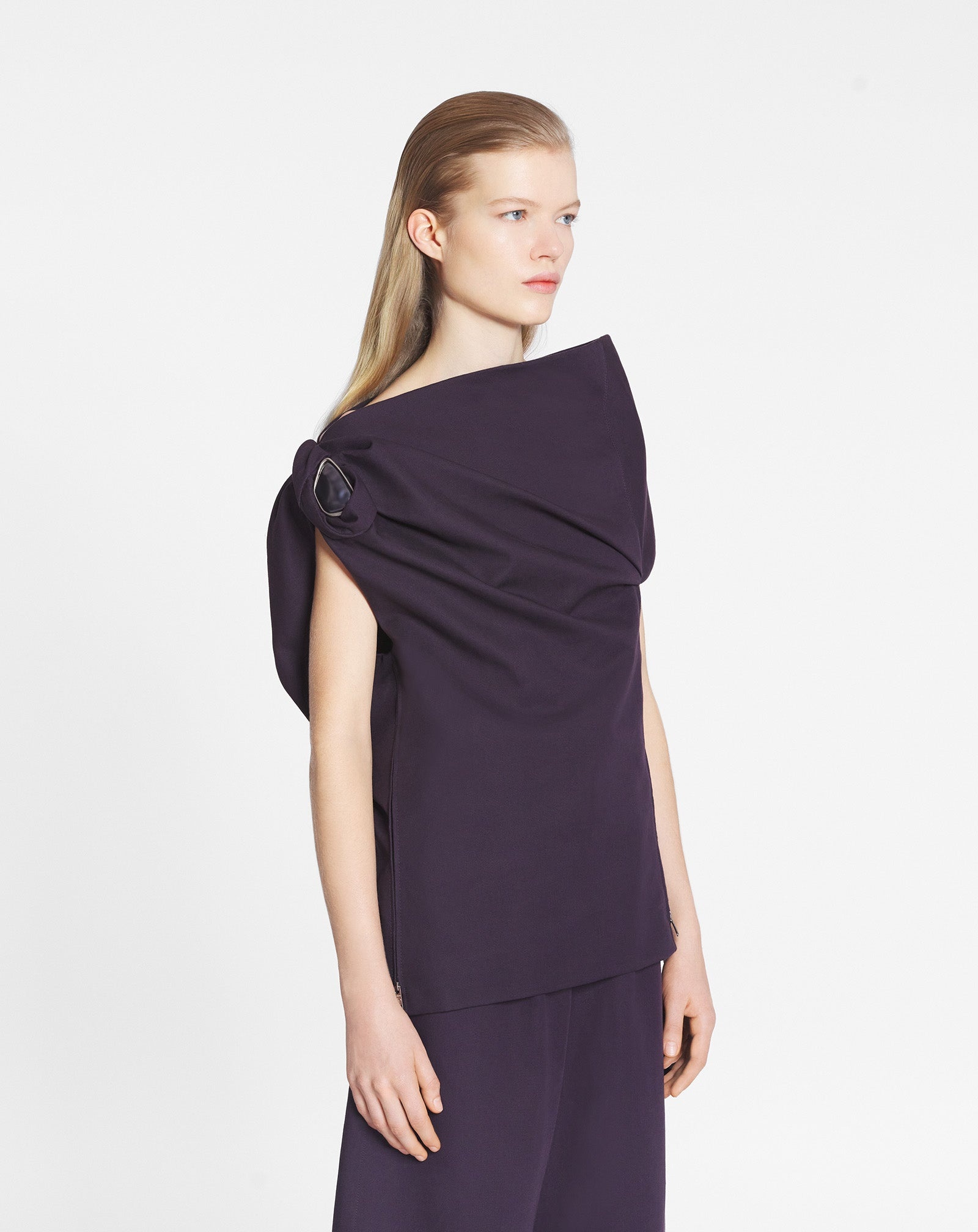 ASYMMETRICAL TOP - 3