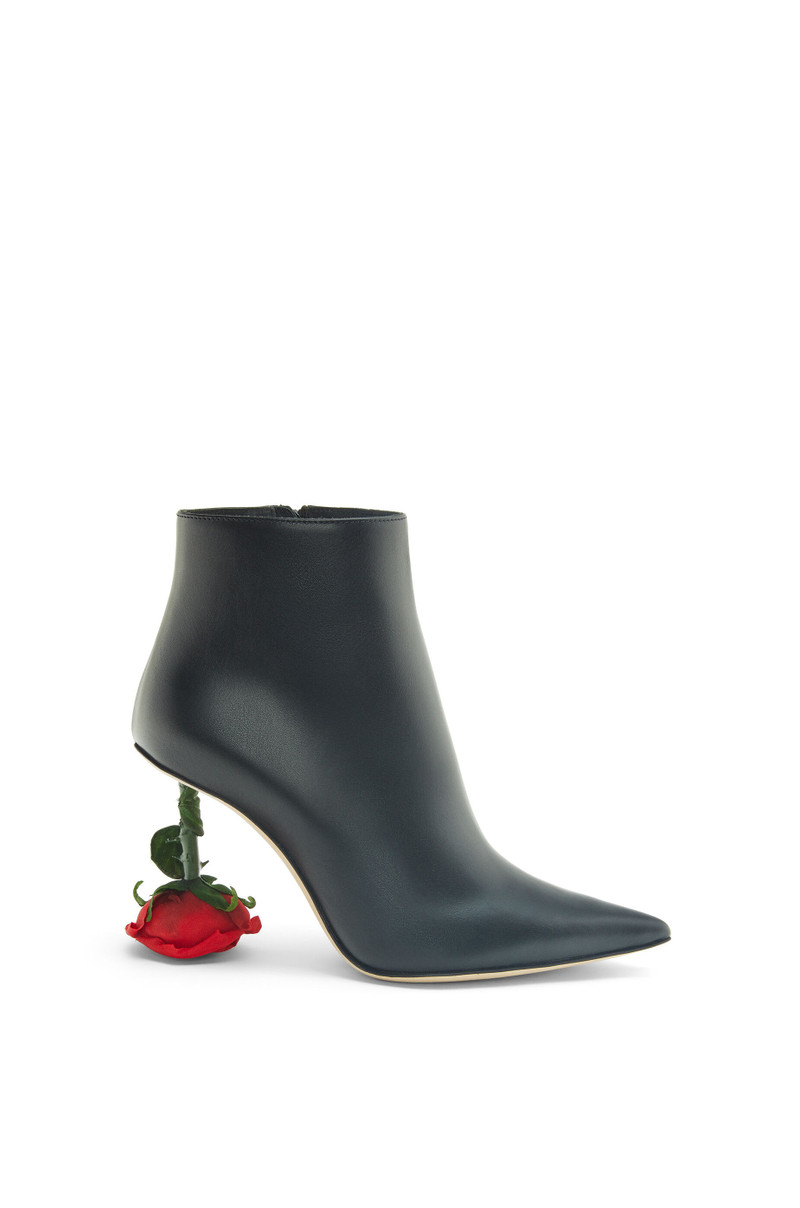Rose heel boot in calfskin 1