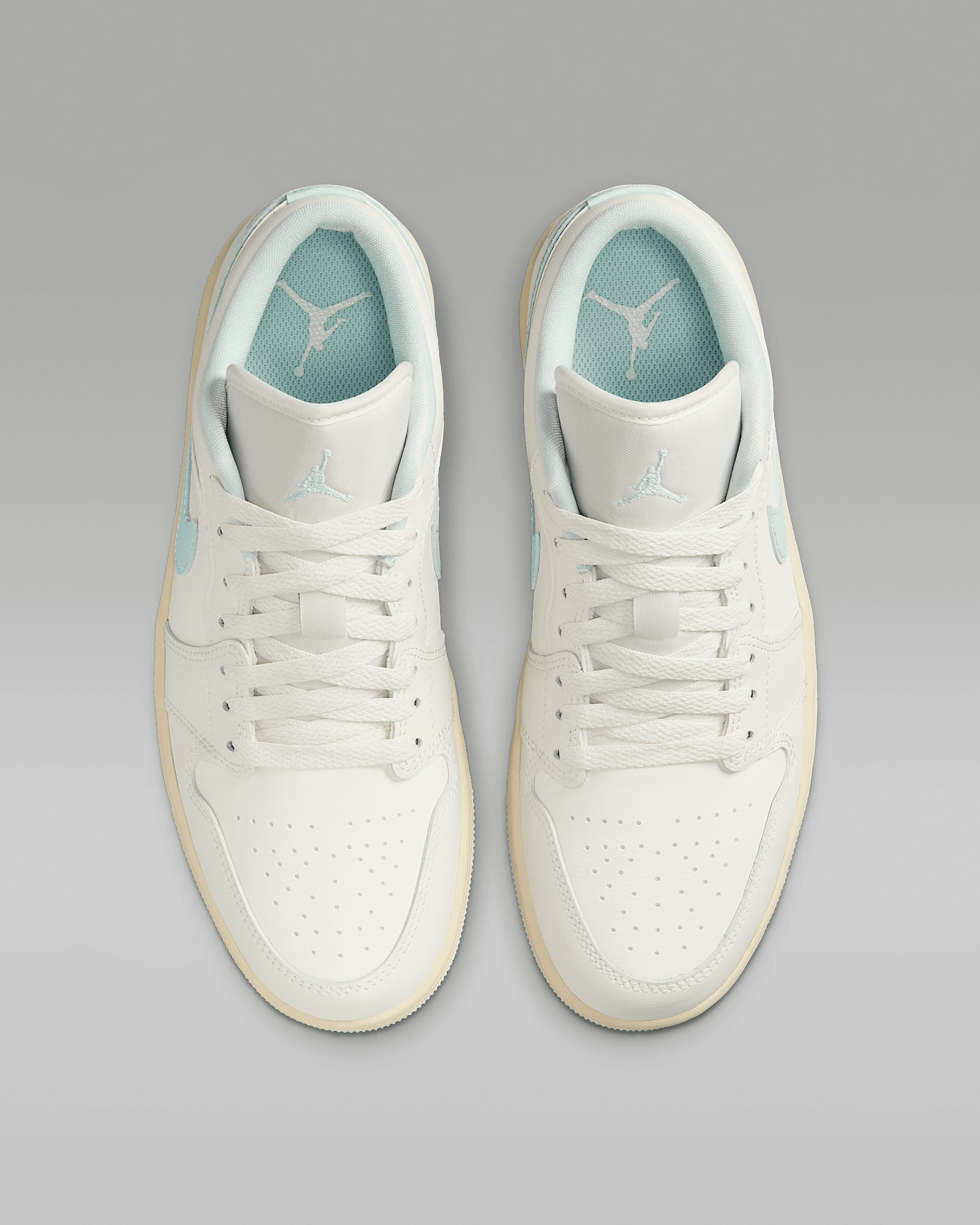 Air Jordan 1 Low Women's Shoes - 4