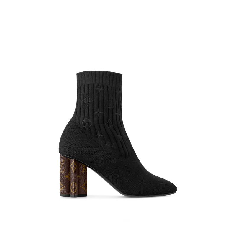 Silhouette Ankle Boot 2