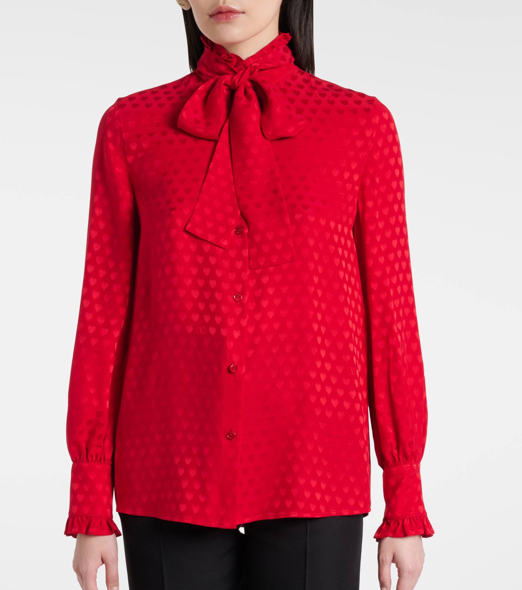 La Cour De Cœur bow-detail silk crêpe shirt - 7