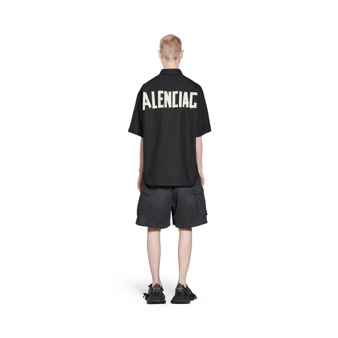 Men's Tape Type Short Sleeve Shirt Large Fit in Black - 4