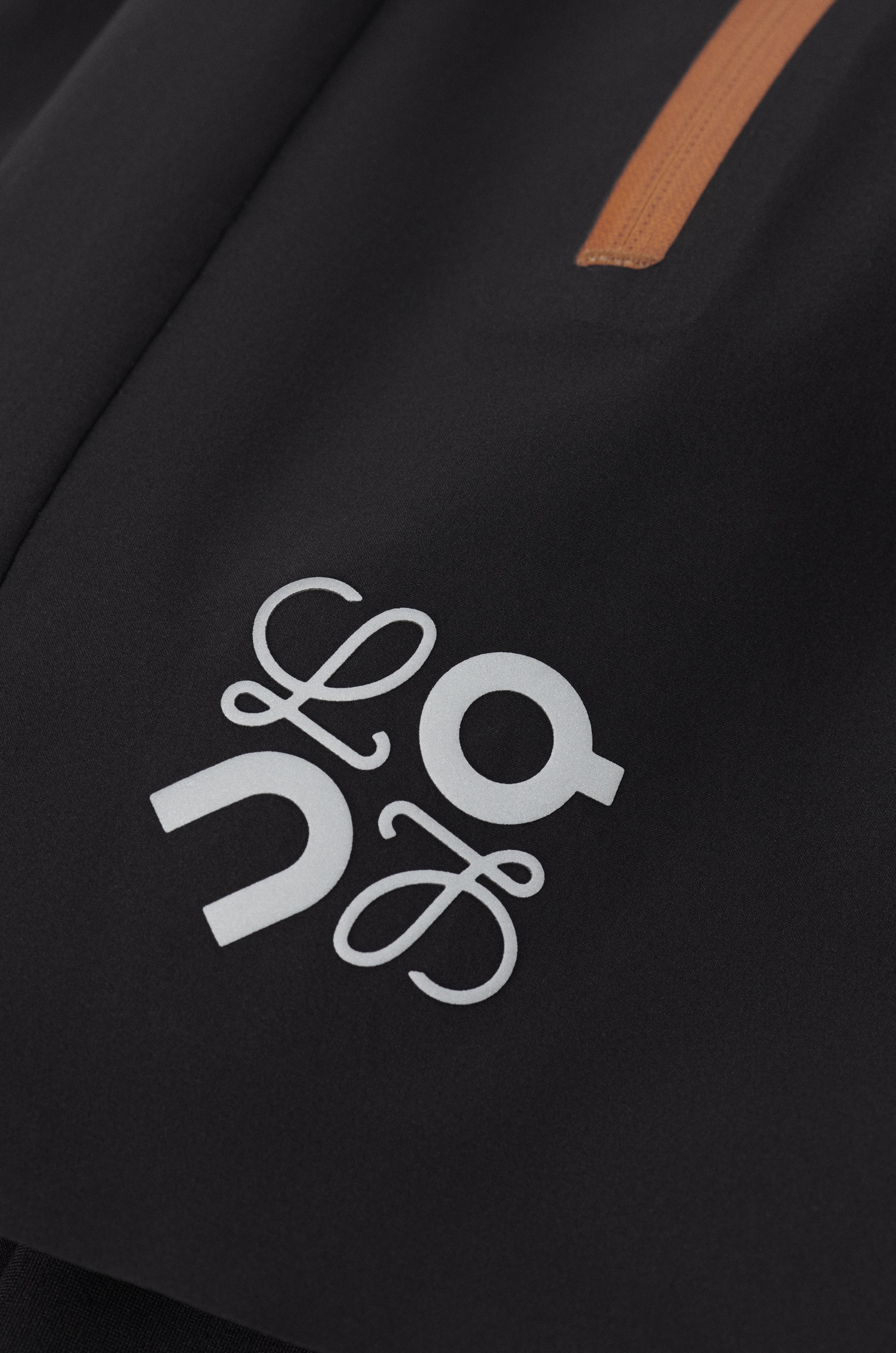 Performance shorts in technical shell - 6