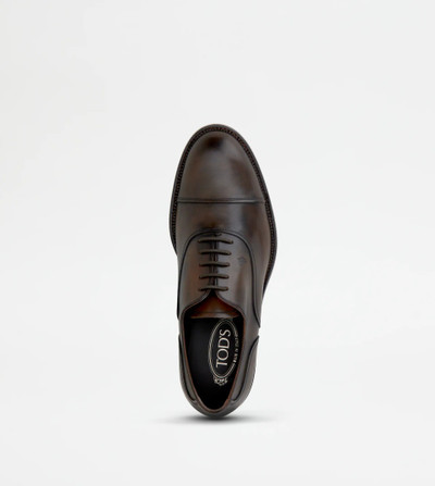 Tod's LACE-UPS IN LEATHER - BROWN outlook