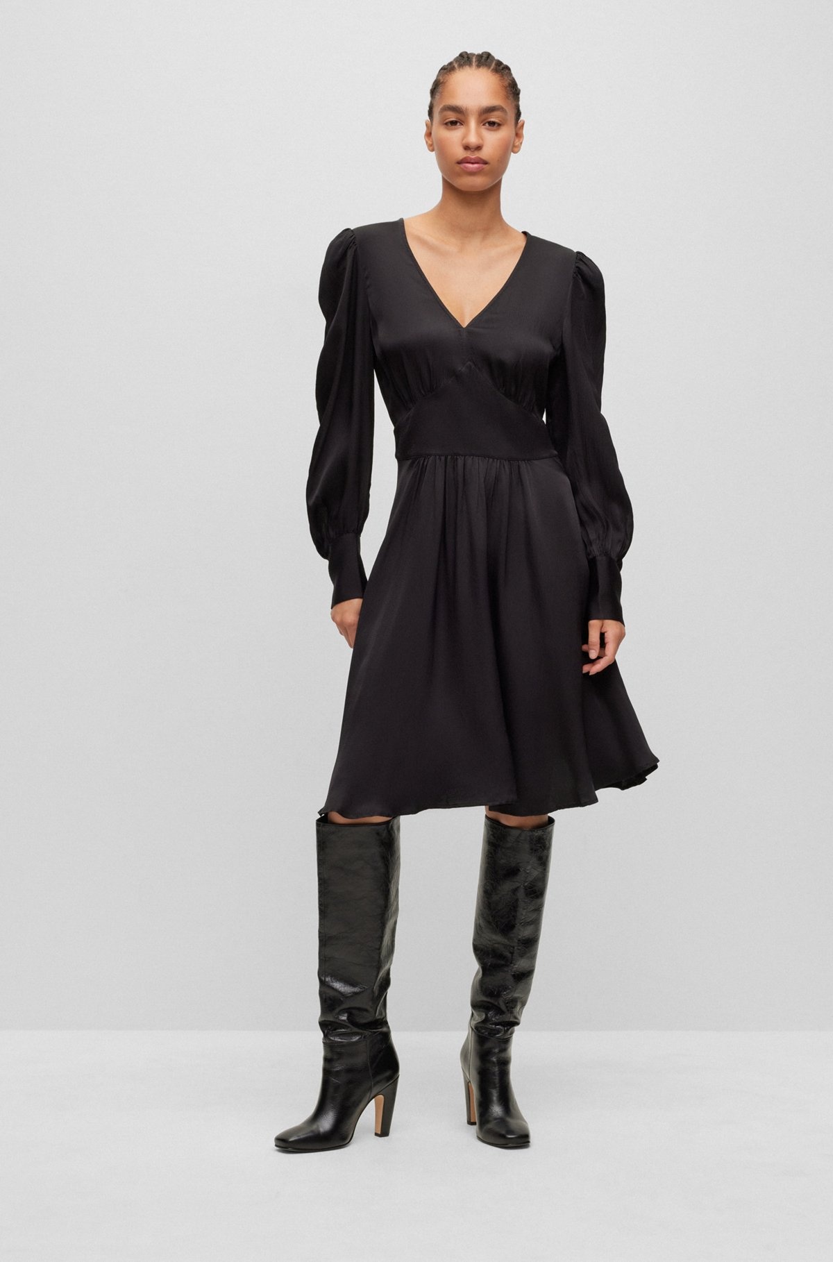 LONG-SLEEVED DRESS IN HAMMERED SATIN WITH V NECKLINE - 3