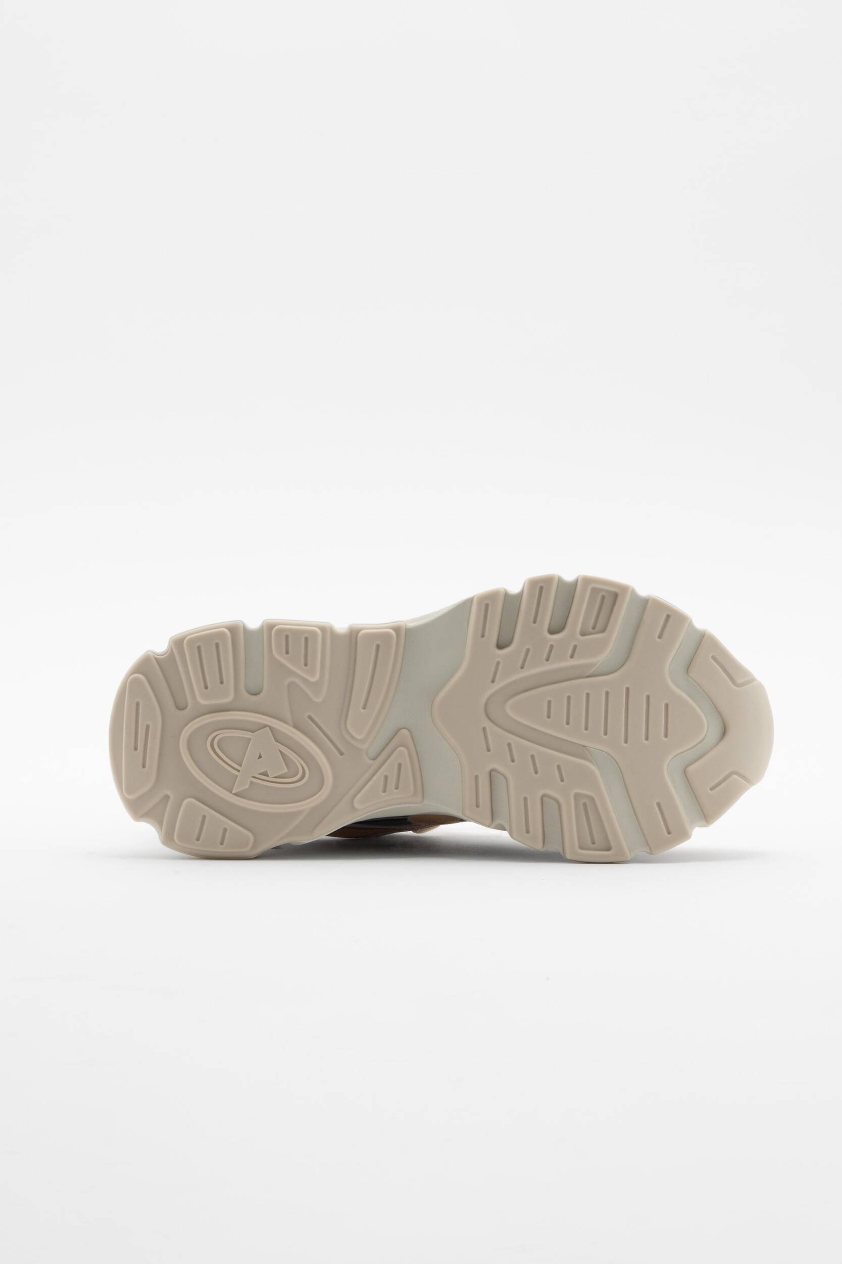 Marathon R-Trail Sneaker - 5