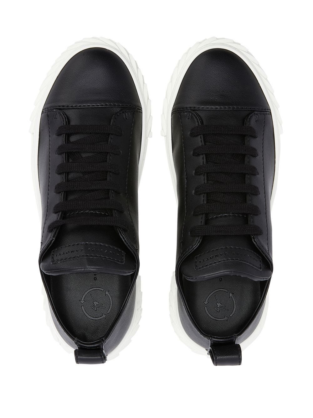 logo-patch low-top trainers - 4