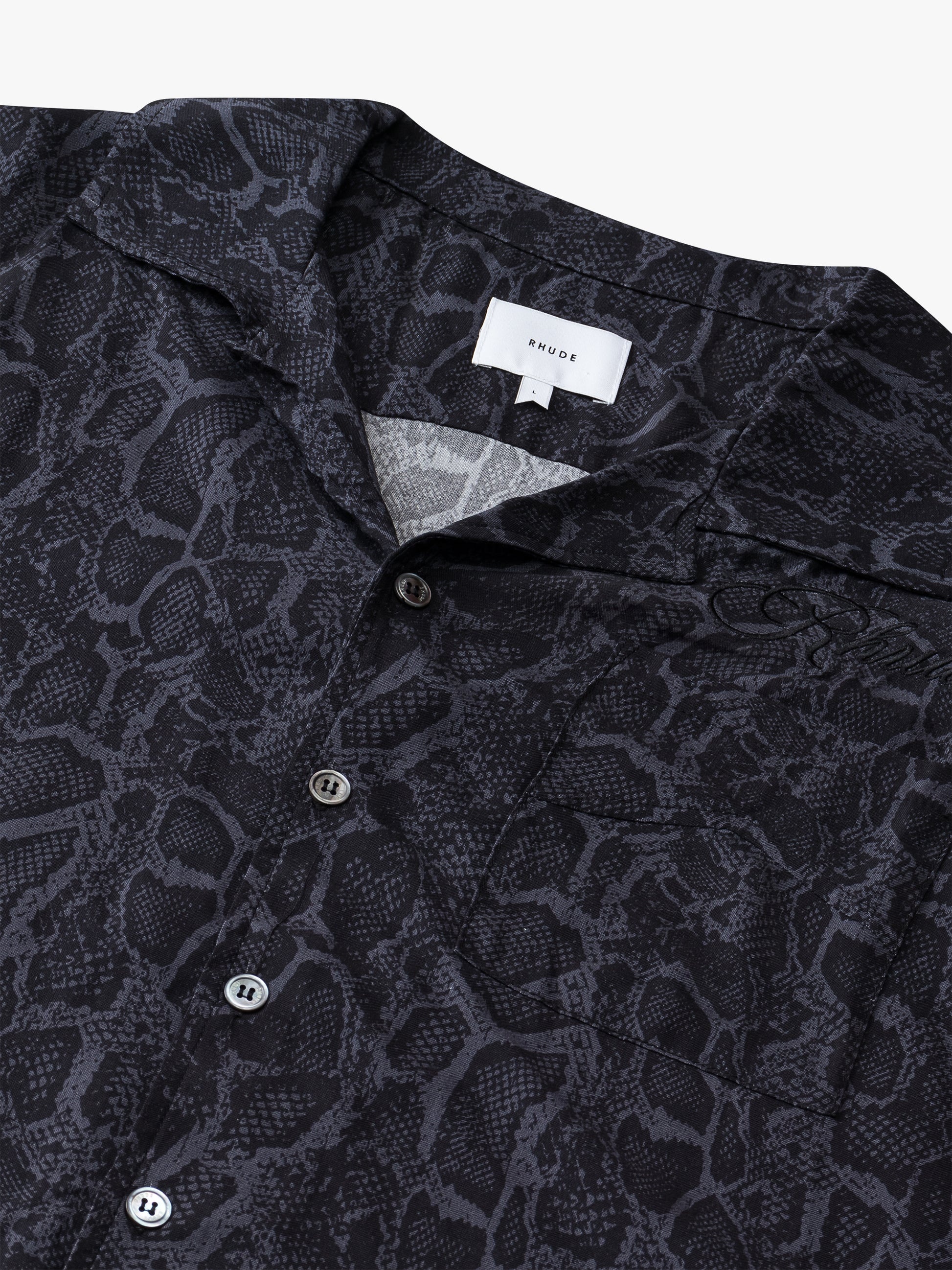SNAKE BUTTON DOWN - 3