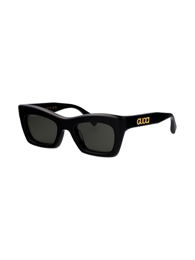 GUCCI cat-eye sunglasses outlook