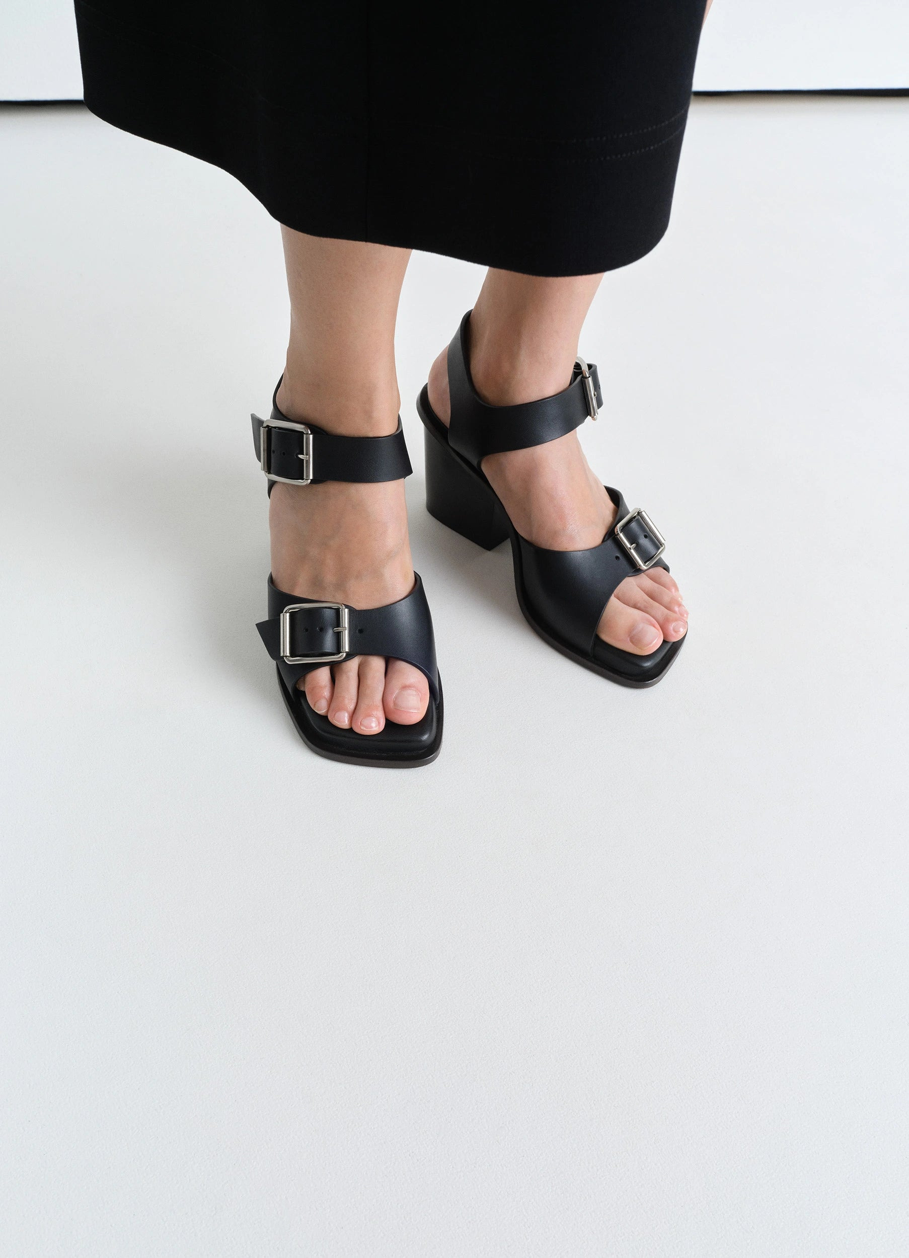 SQUARE HEELED SANDALS WITH STRAPS 80 - 2