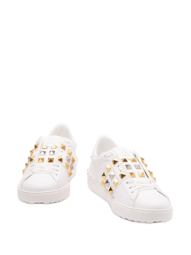 Valentino Rockstud sneakers outlook