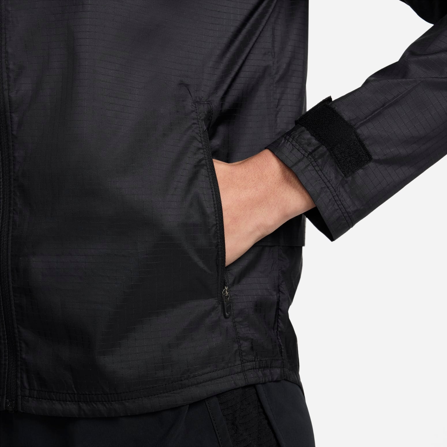 (WMNS) Nike Essential Jacket 'Black' CU3217-010 - 5