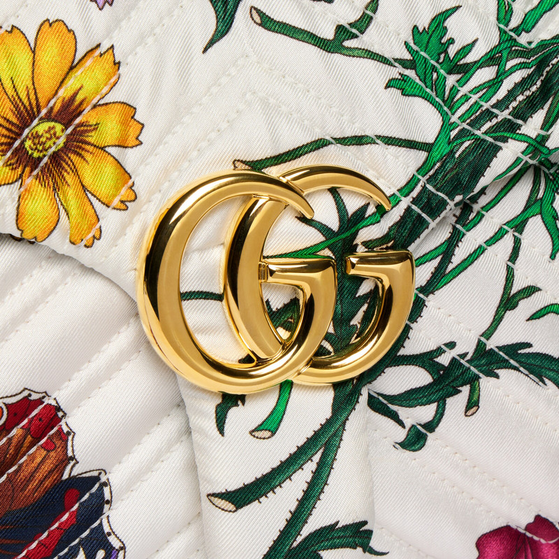 GG Marmont medium shoulder bag 6