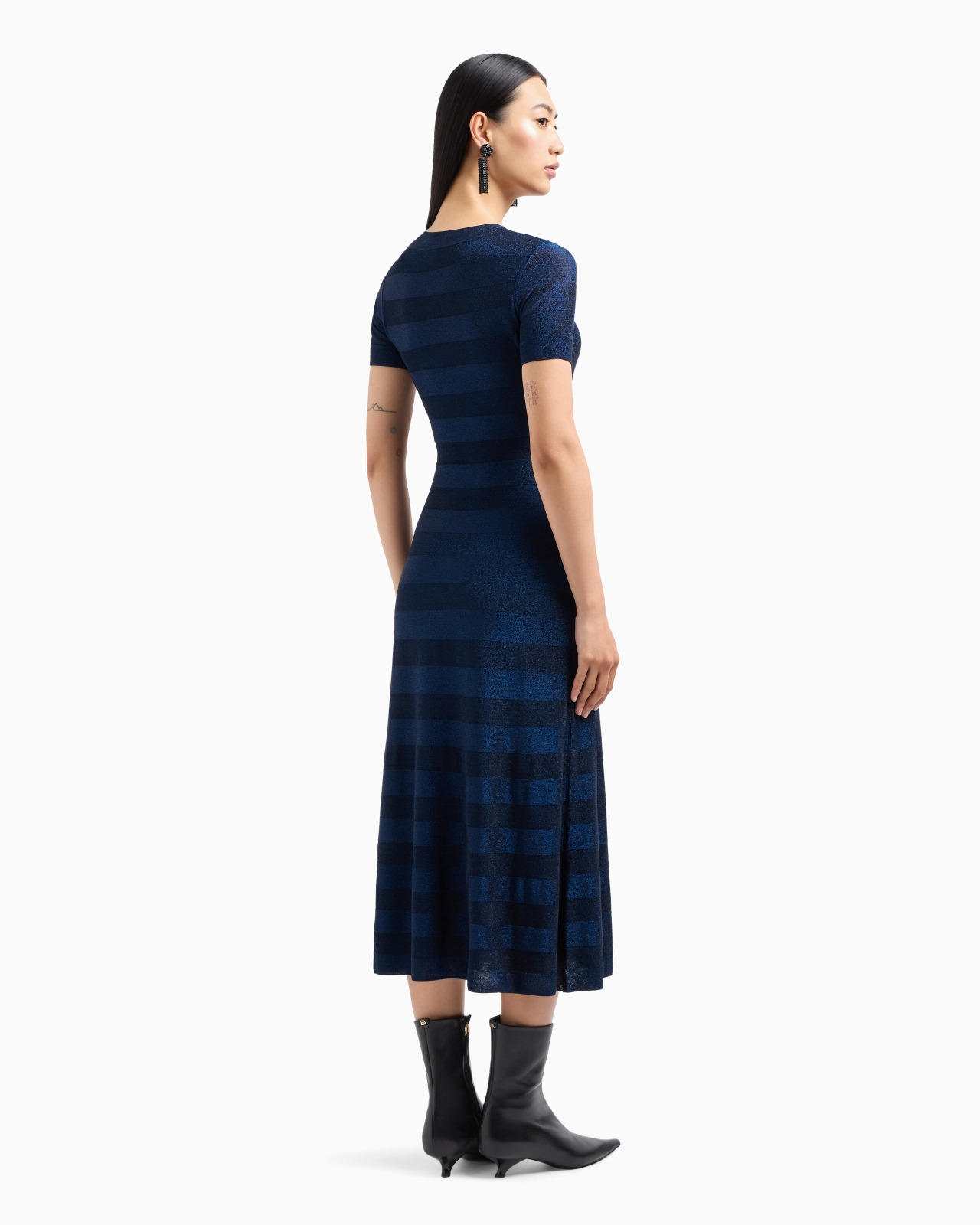 Seamless long dress in a viscose knit striped-effect knit and purl construction - 3