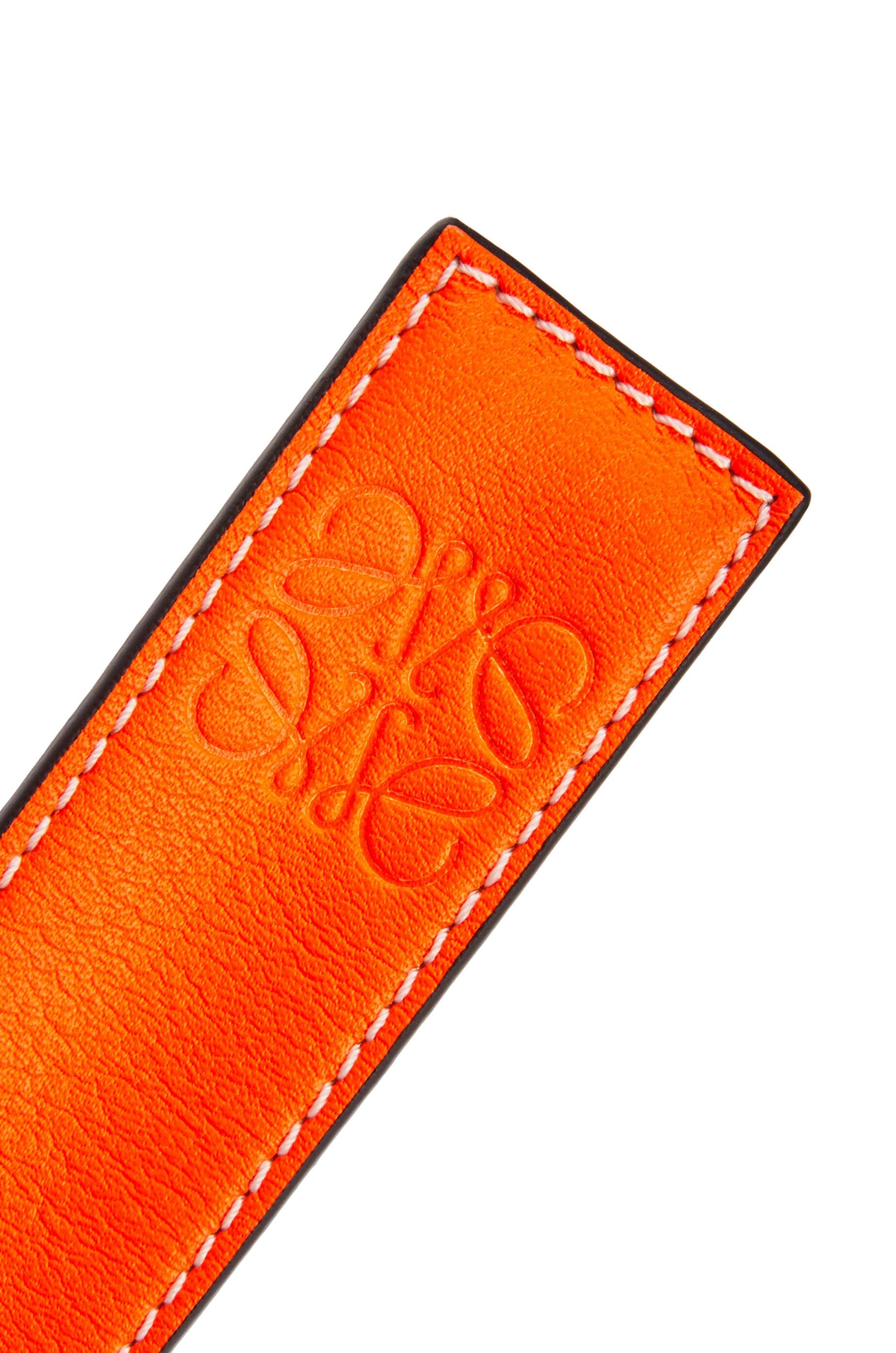 Loewe Small slap bracelet in classic calfskin | REVERSIBLE