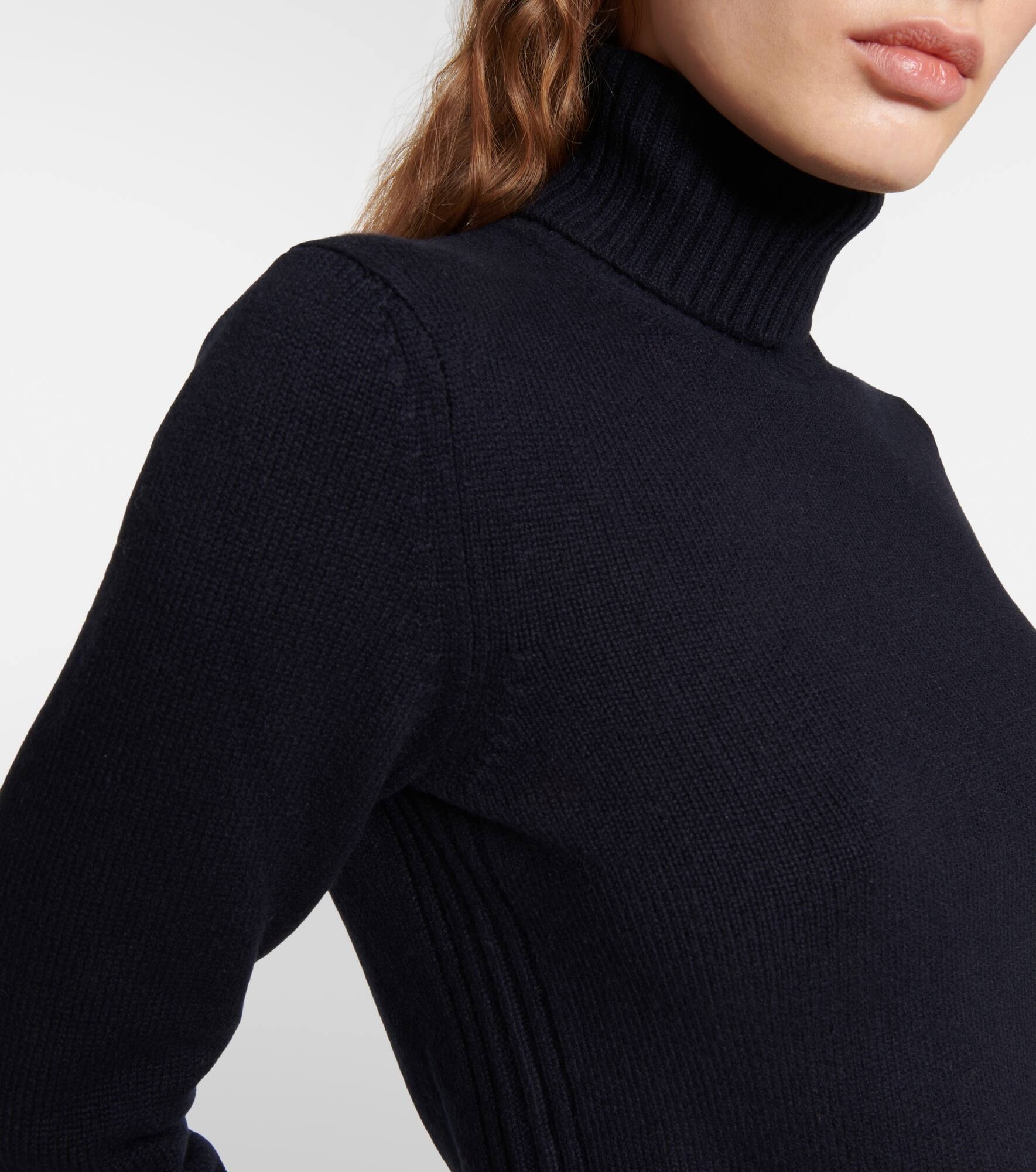Cashmere turtleneck sweater - 4