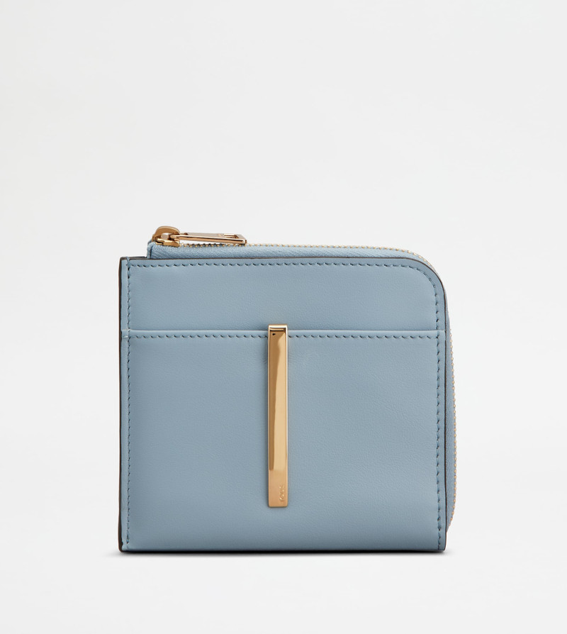CARD HOLDER IN LEATHER - LIGHT BLUE 1