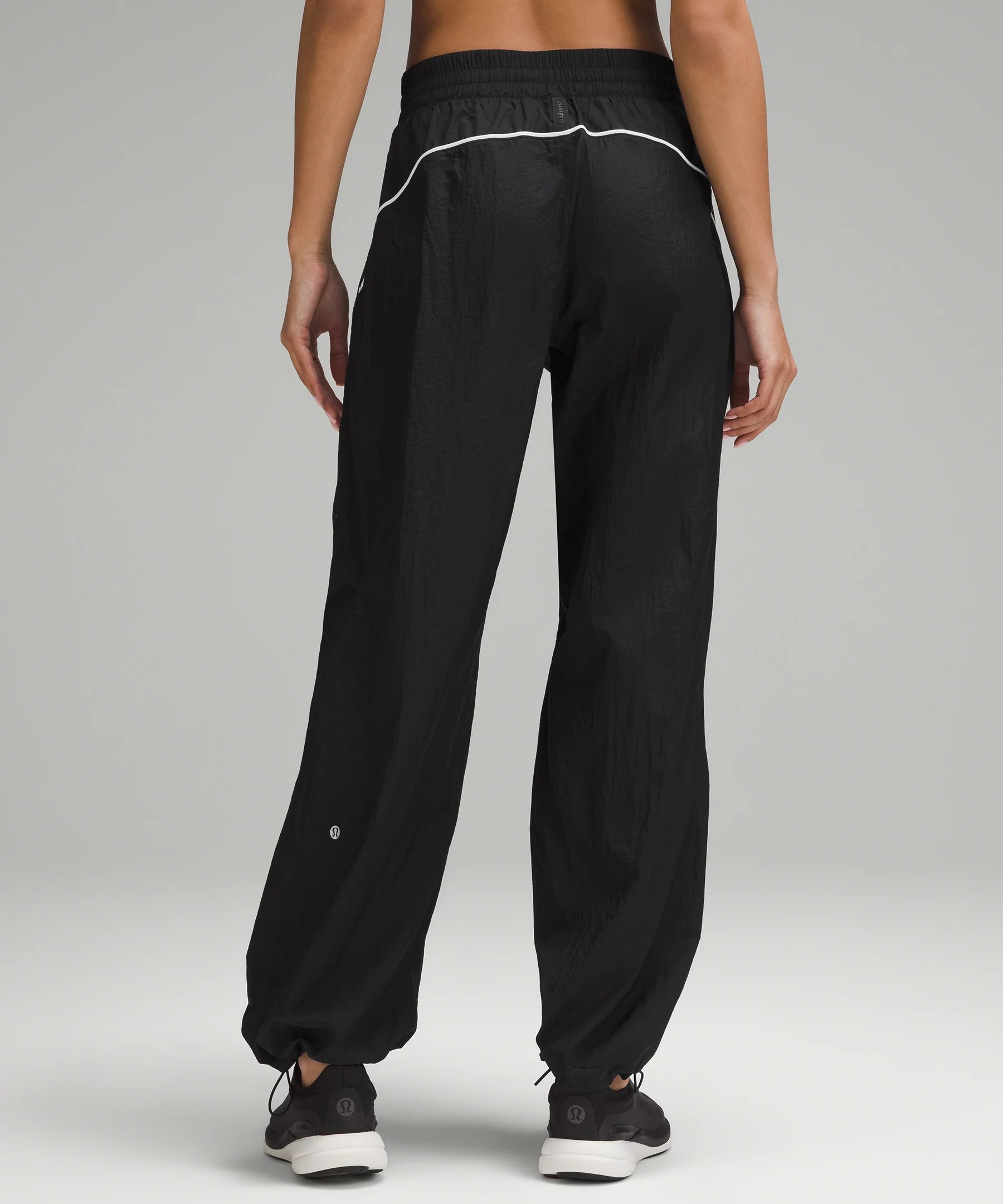 License to Train Mid-Rise Lightweight Jogger - 3