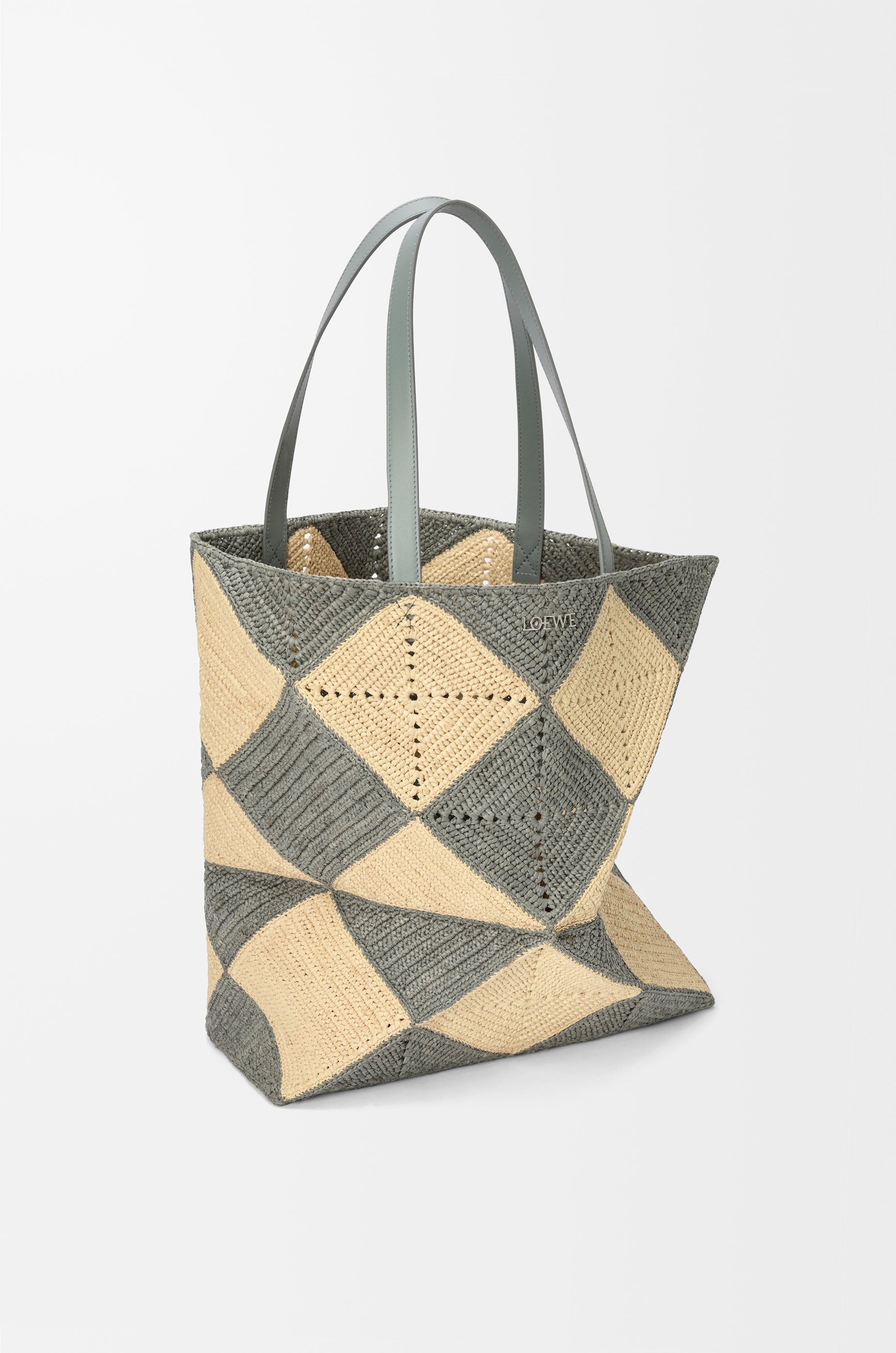 XL Puzzle Fold tote in raffia - 4