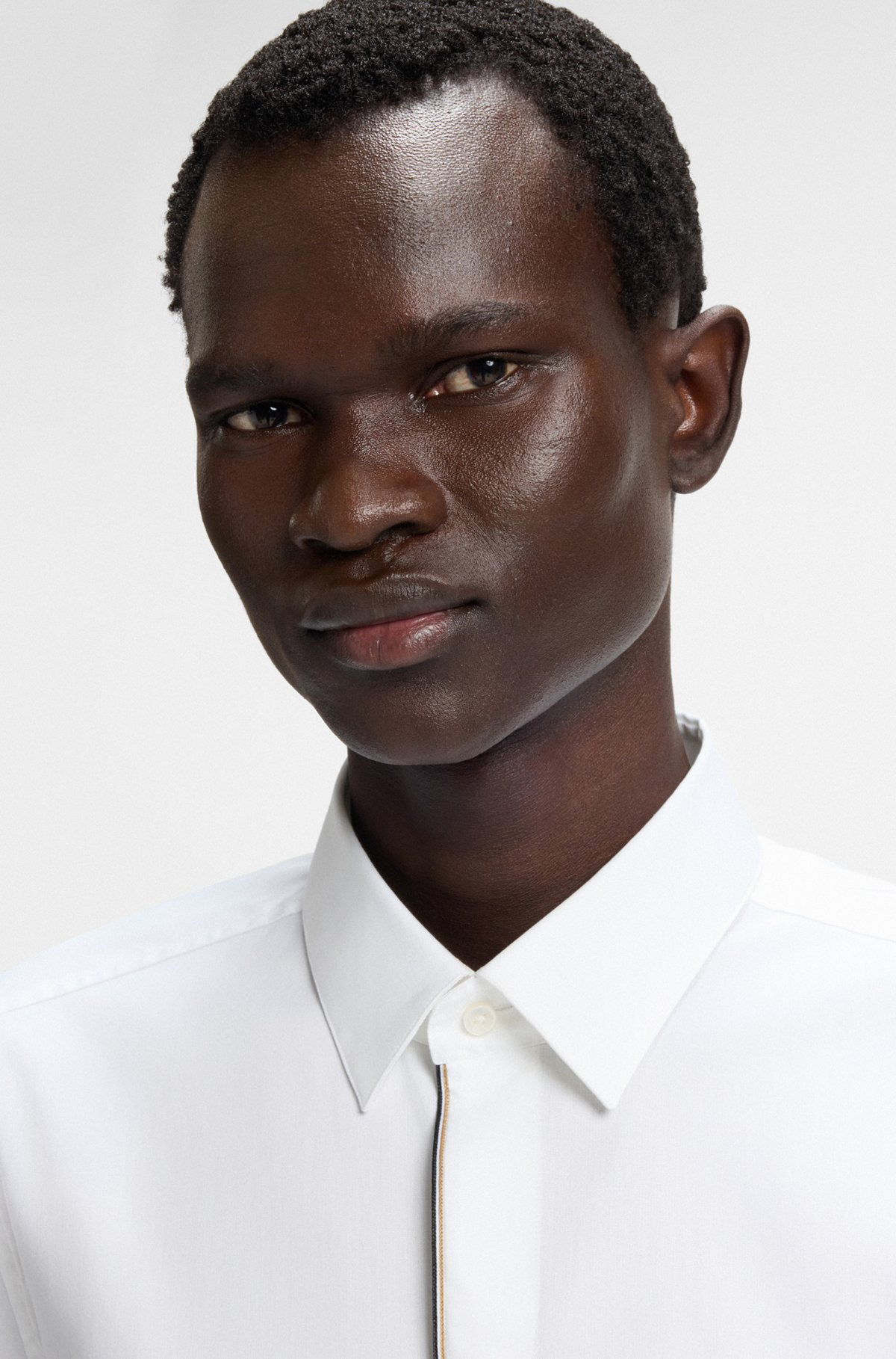 SLIM-FIT SHIRT IN EASY-IRON AUSTRIAN COTTON POPLIN - 3