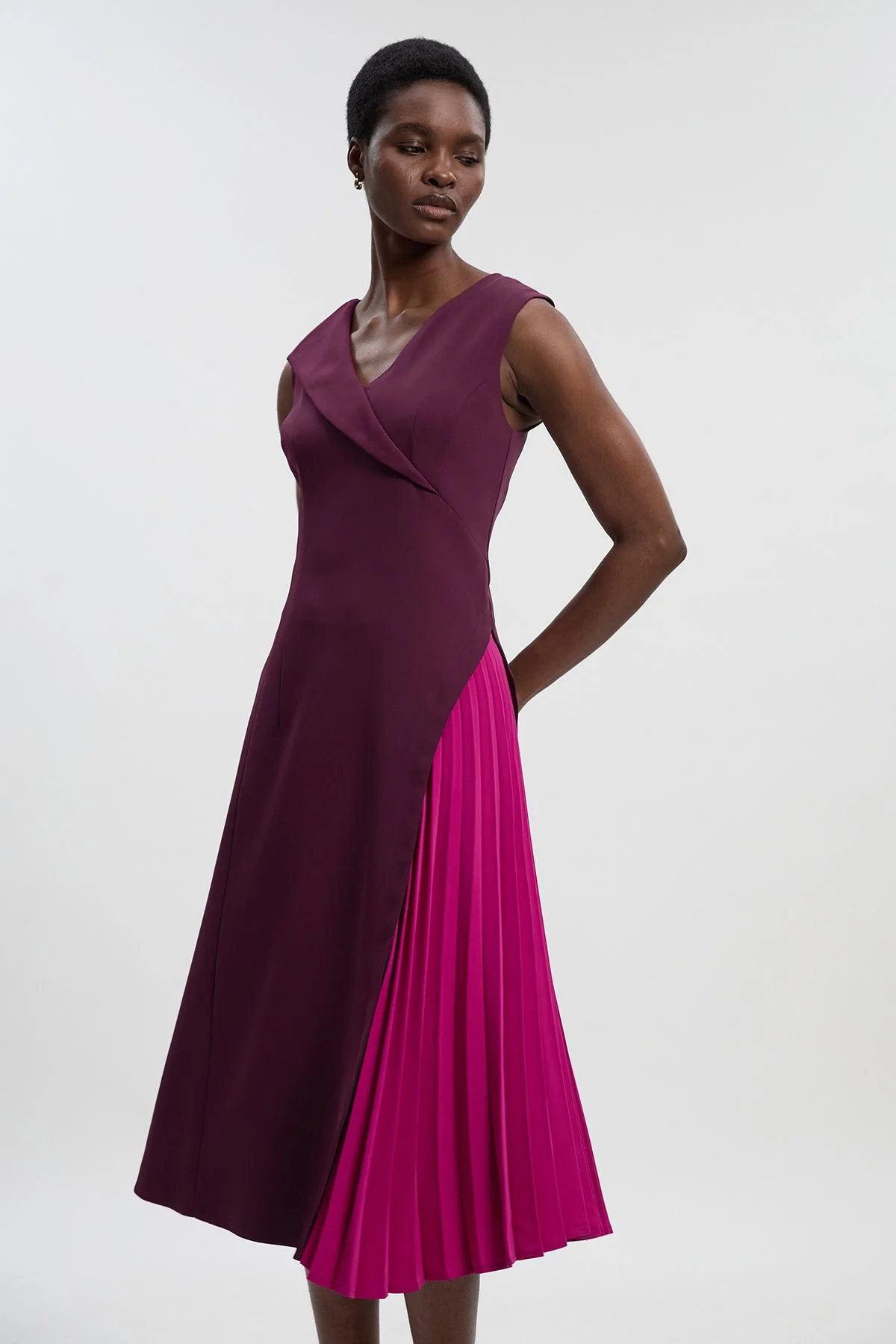 Soft Tailored Colour Block Pleated Side Sleeveless Midi Dress - 1