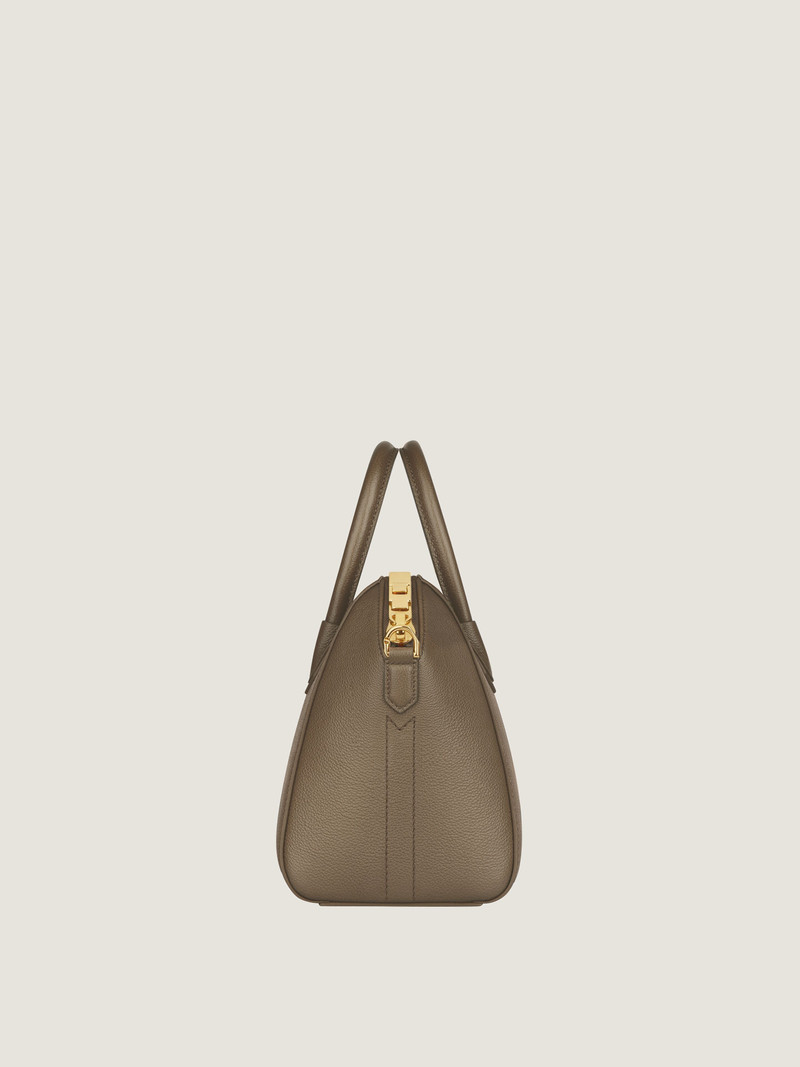 Givenchy SMALL ANTIGONA BAG IN GRAINED LEATHER outlook
