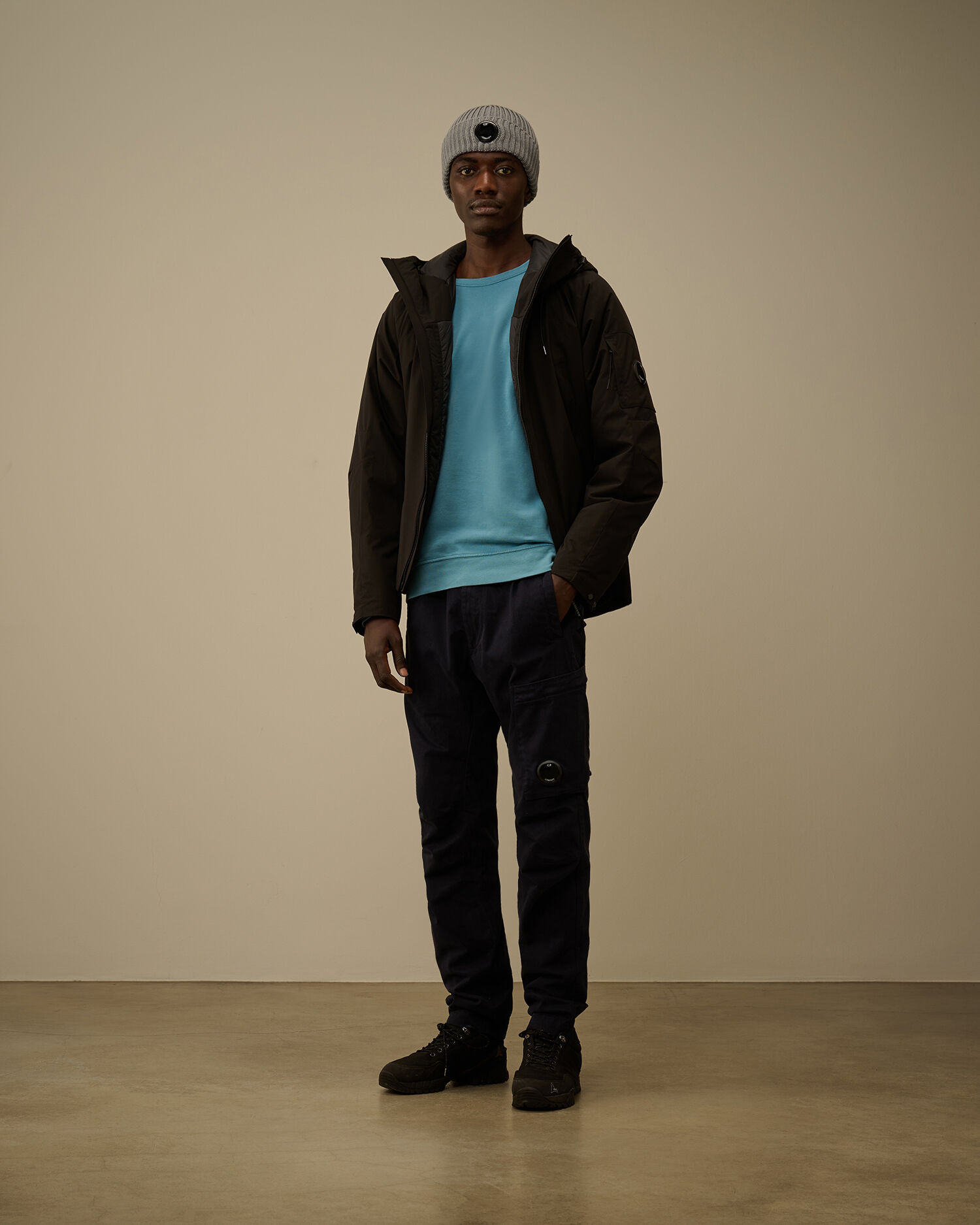 Light Fleece Crewneck Lens Sweatshirt - 2