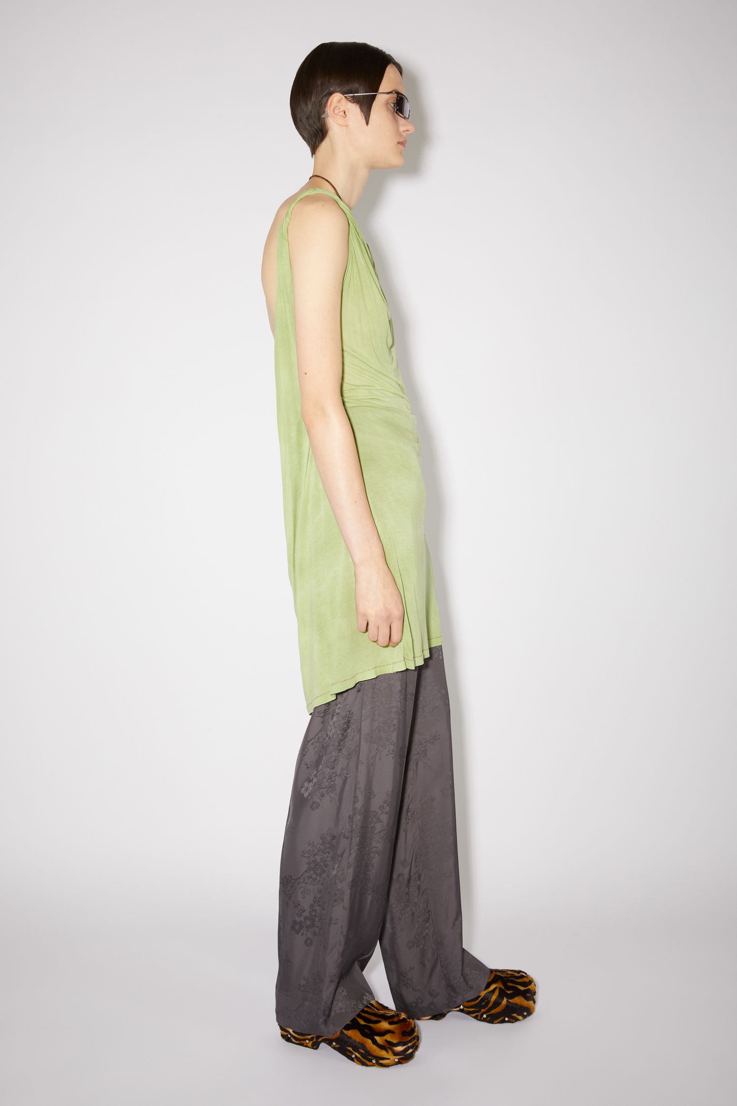 Asymmetric dress - Apple green - 4