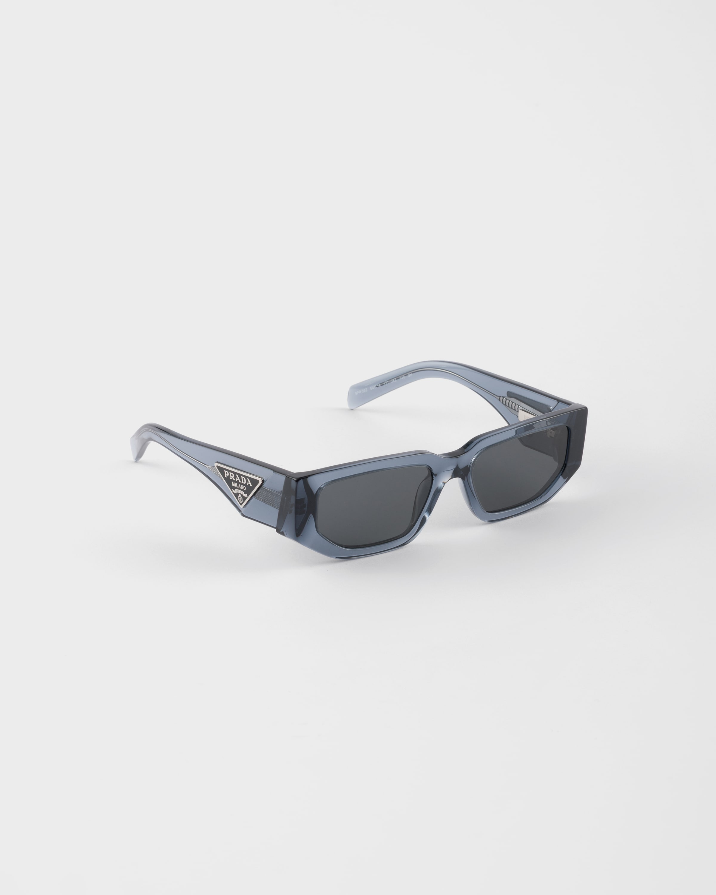 Sunglasses with Triangle logo - 3