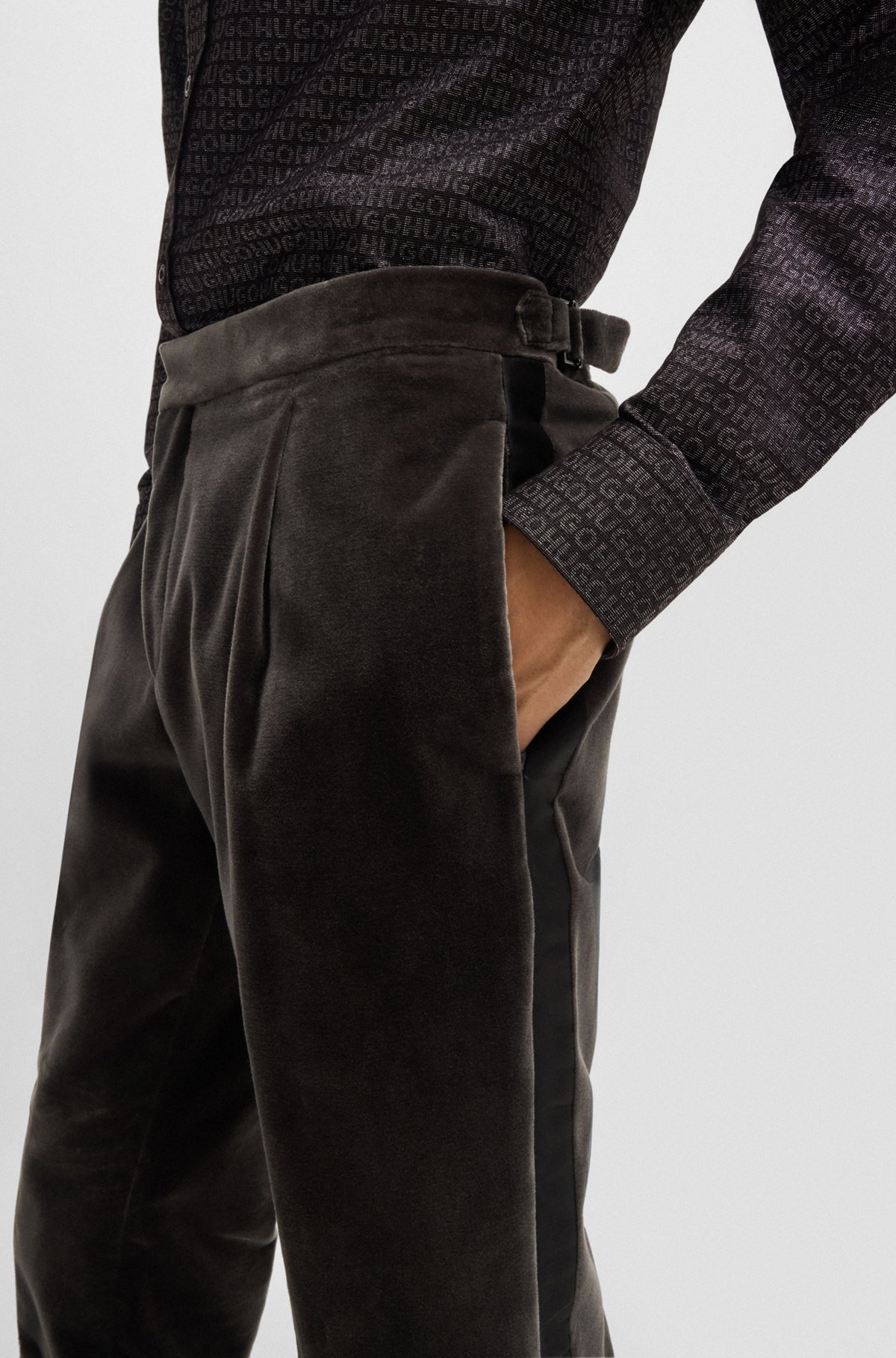 SLIM-FIT FLAT-FRONT TROUSERS IN COTTON VELVET - 5