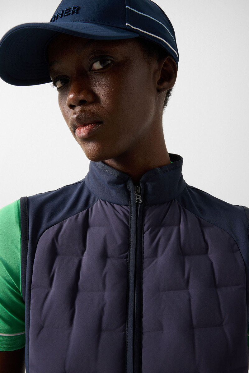 Lina hybrid vest in Navy blue 5