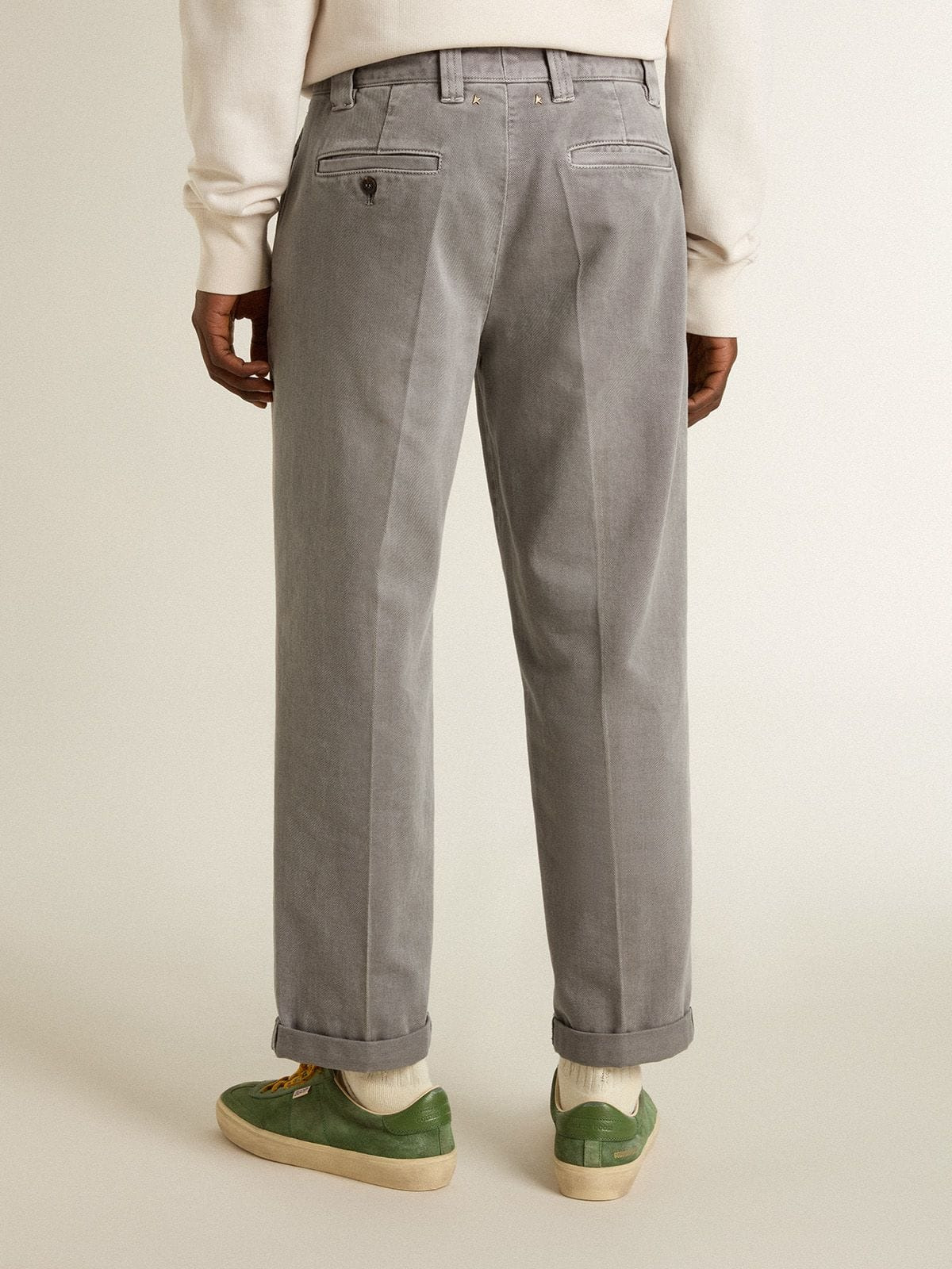 Gray-colored cotton chino pants - 4
