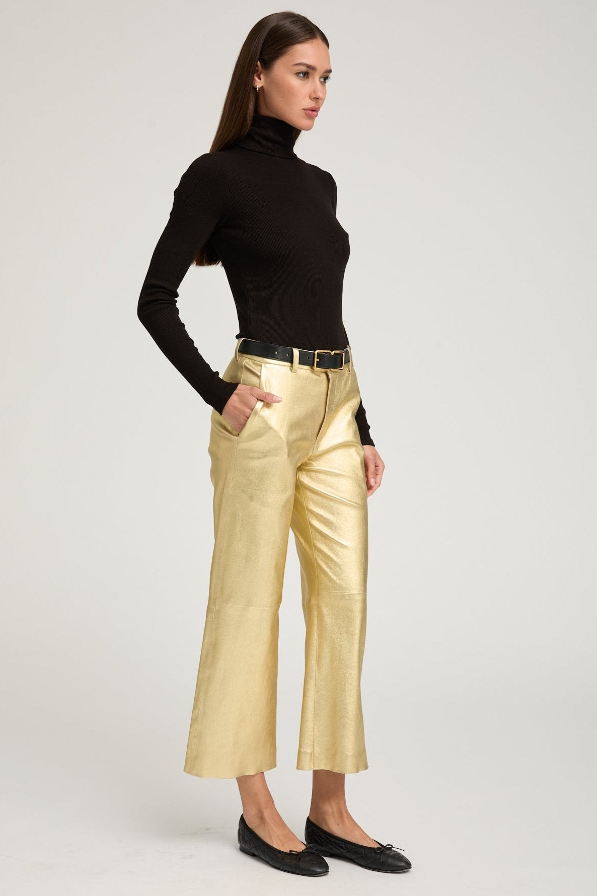 METALLIC GOLD LEATHER CROPPED TROUSERS - 2