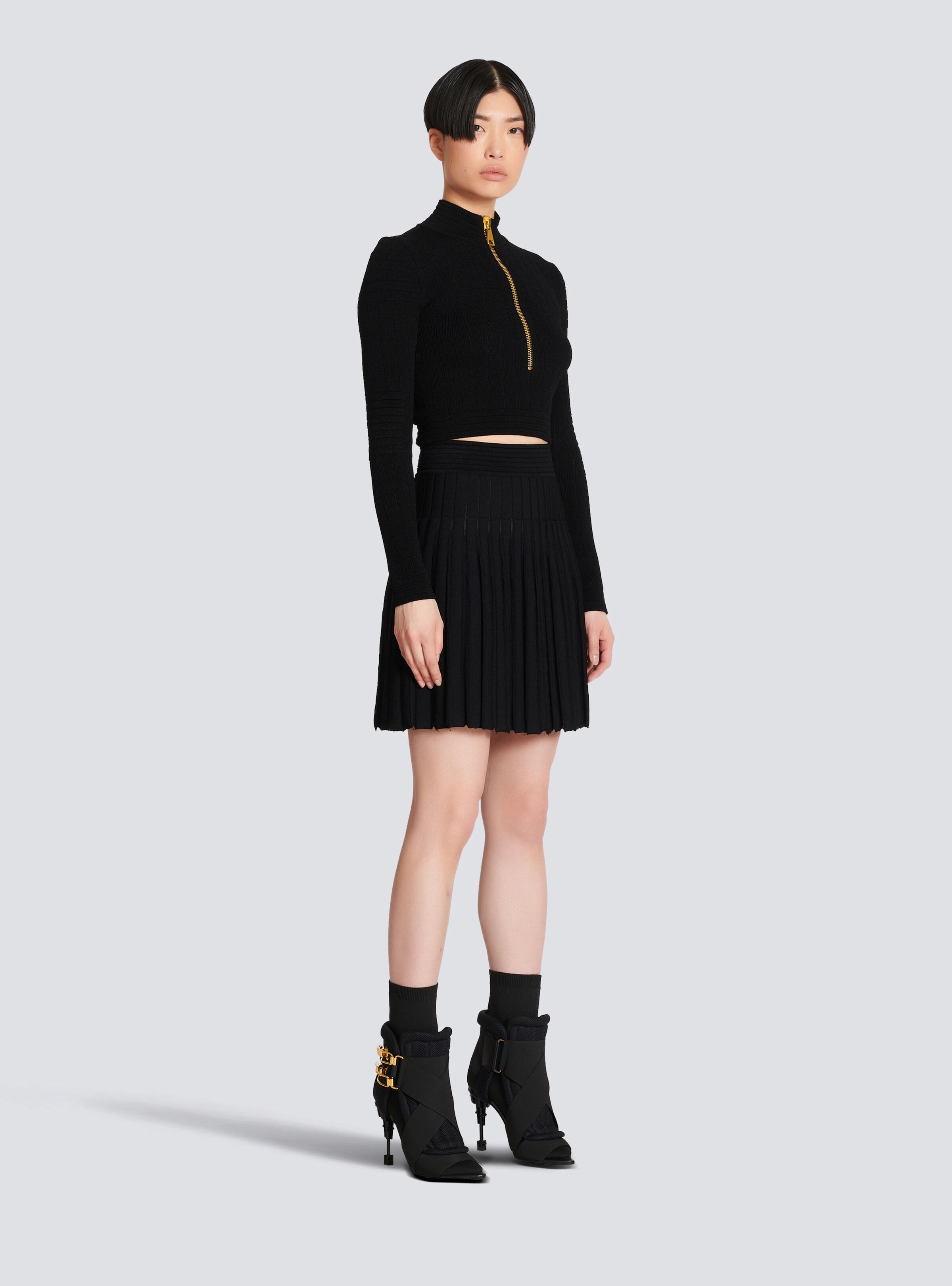 Short pleated knit skirt - 3